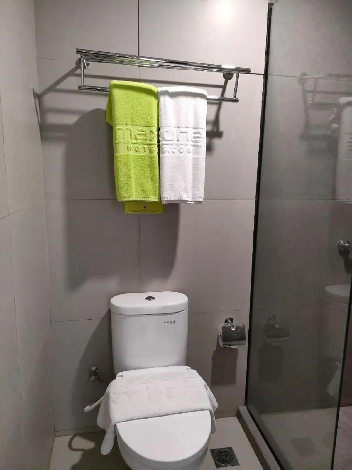 Superior Double or Twin Room with Sea View in MaxOneHotels @Anyer Superior Double or Twin Room with Sea View in MaxOneHotels @Anyer