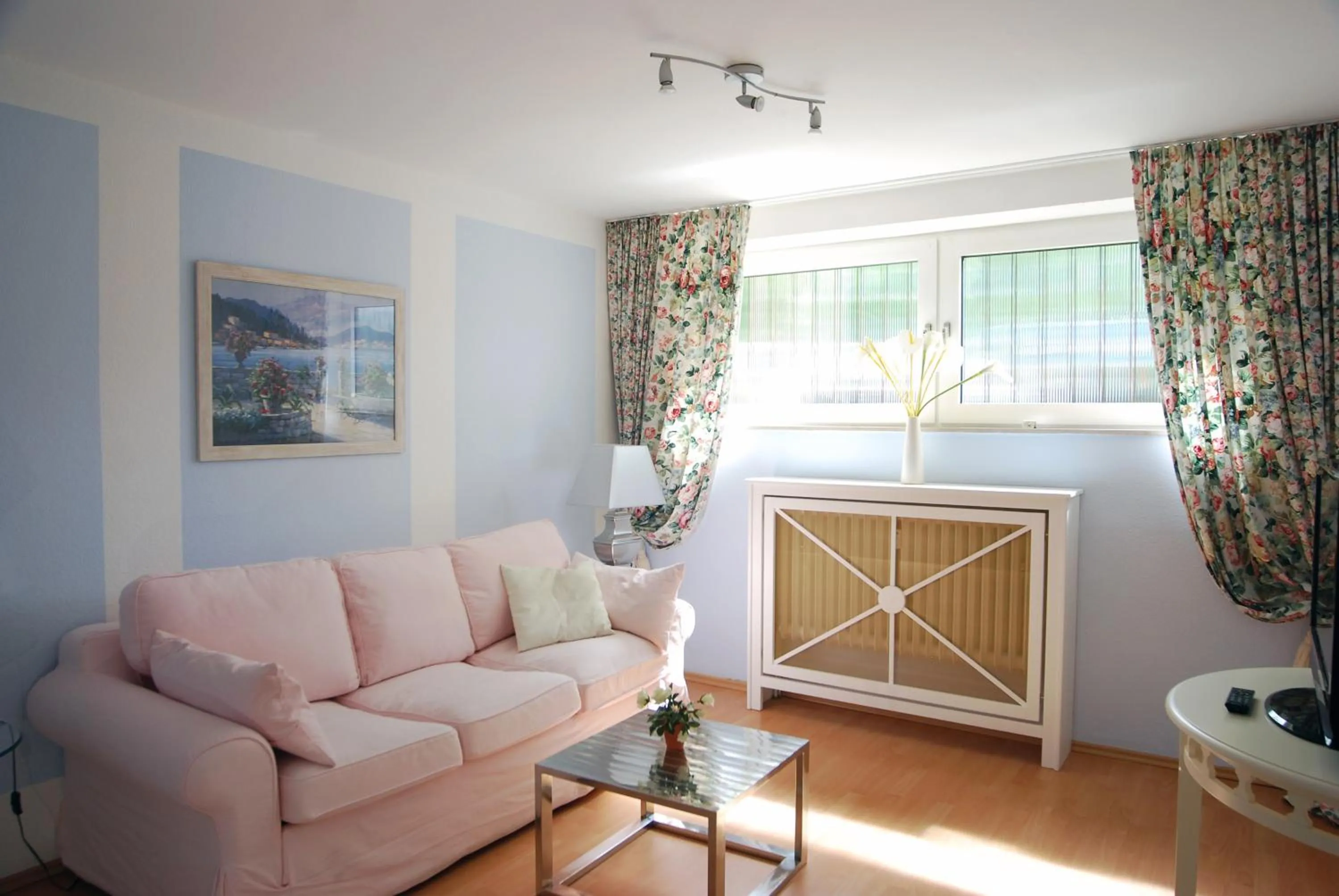 Living room, Bed in Hotel Stadtresidenz