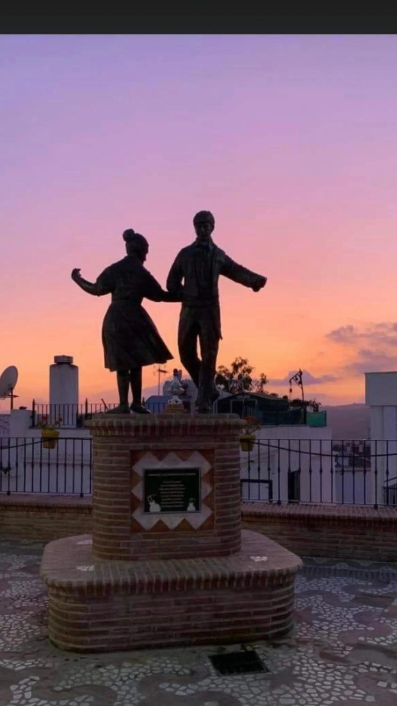 Neighbourhood in KiCo