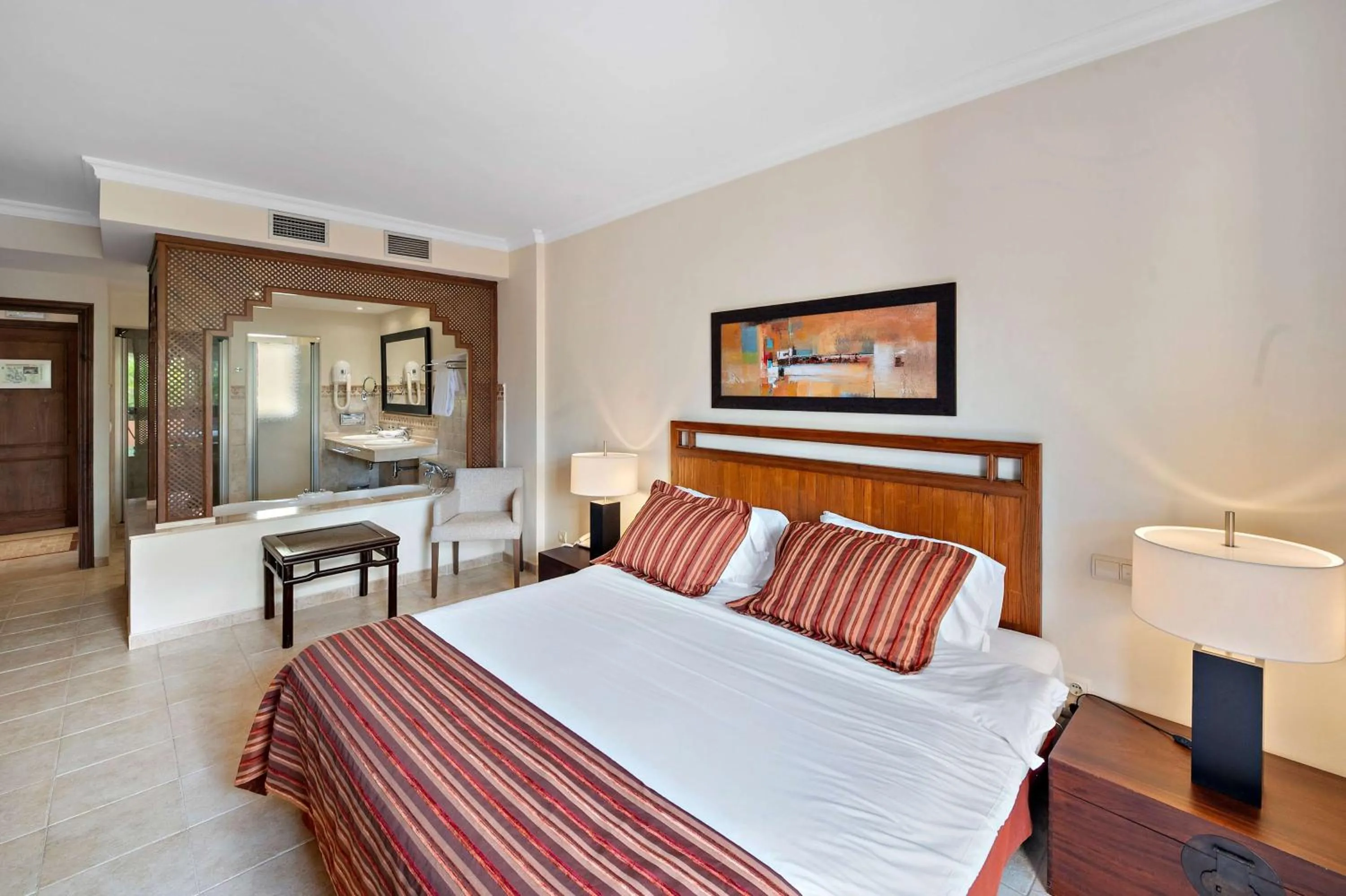 Photo of the whole room, Bed in Wyndham Grand Costa del Sol