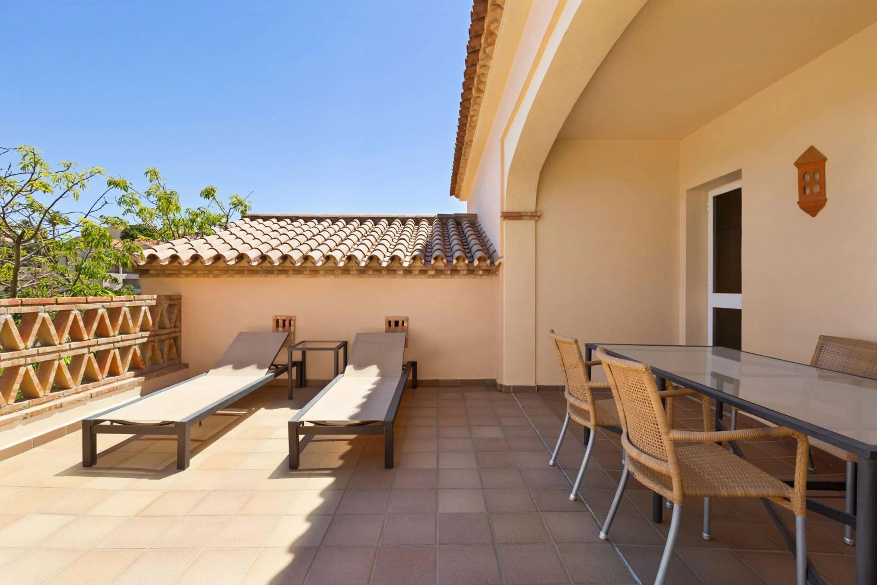 Photo of the whole room in Wyndham Grand Costa del Sol