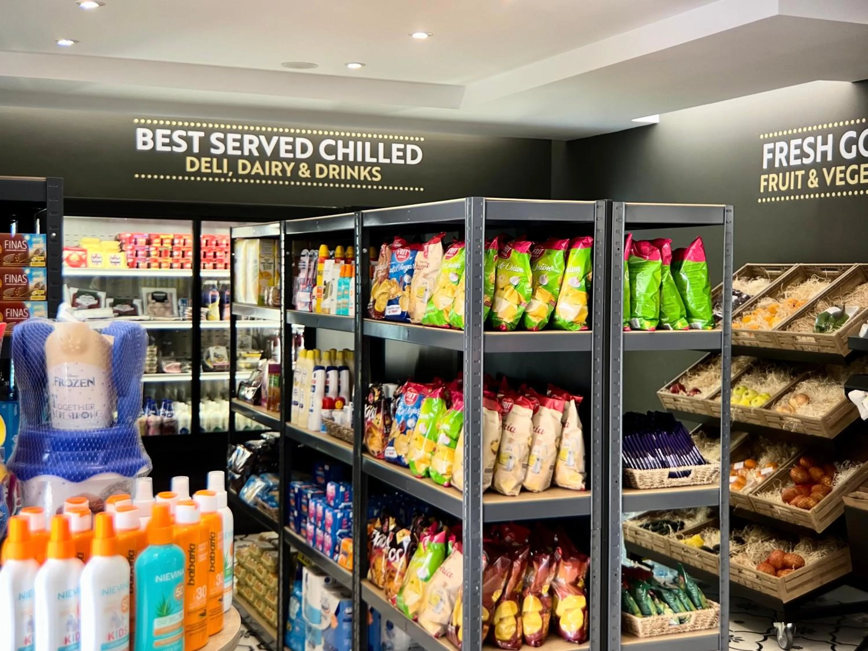 On-site shops in Wyndham Grand Costa del Sol