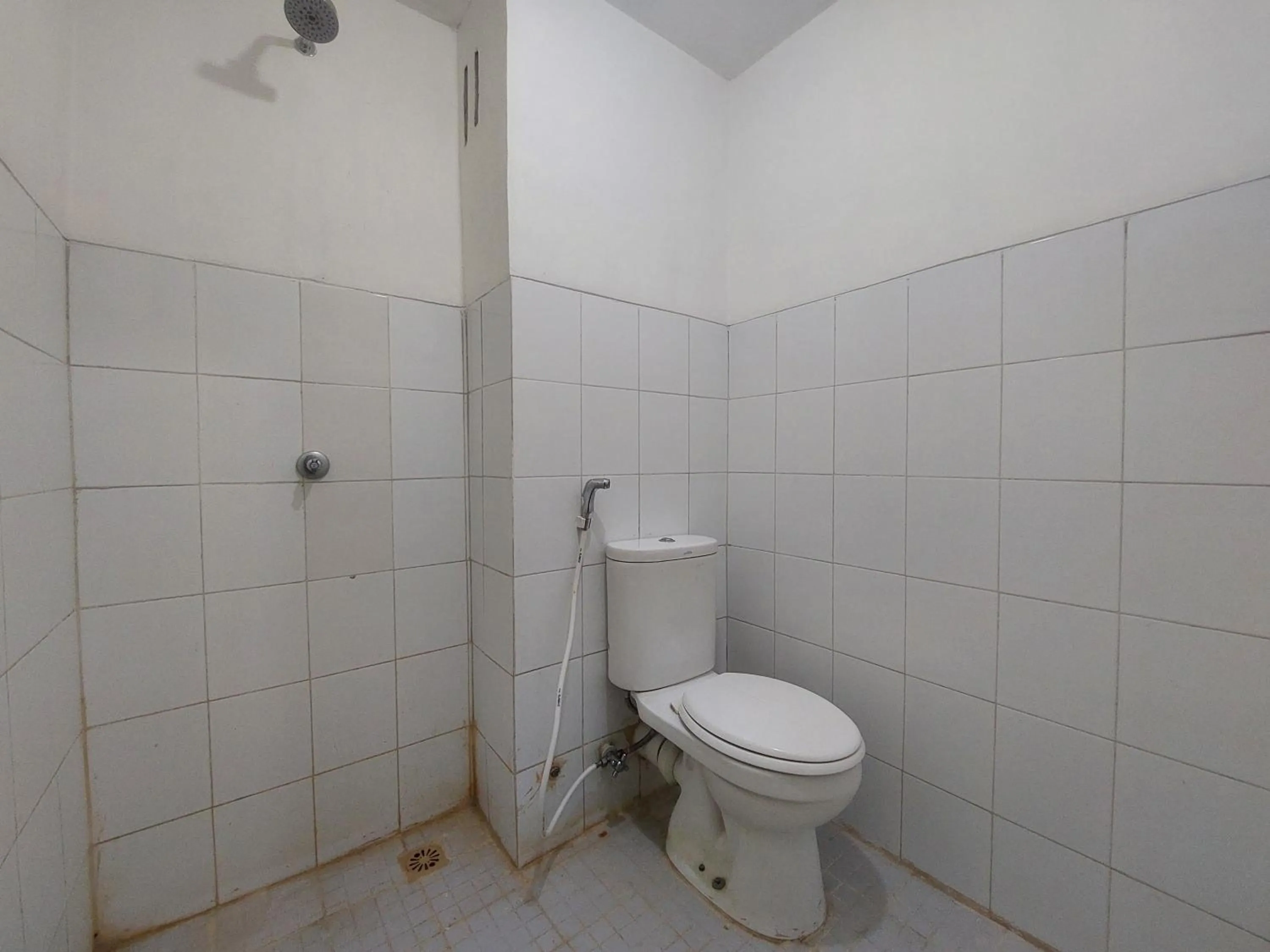 Bathroom in Emerald Apartel