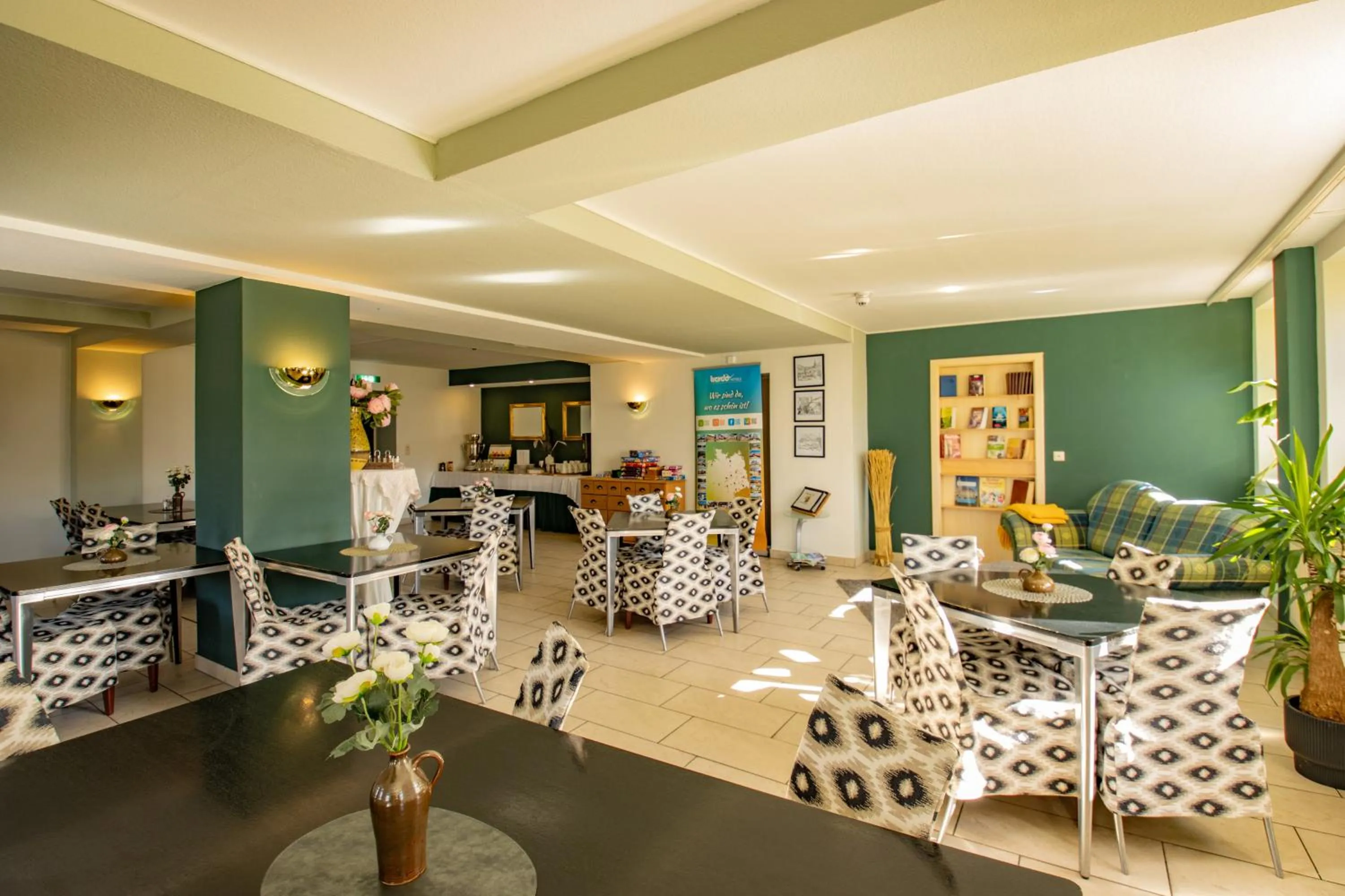 Restaurant/places to eat in Erzgebirgshotel Freiberger Höhe