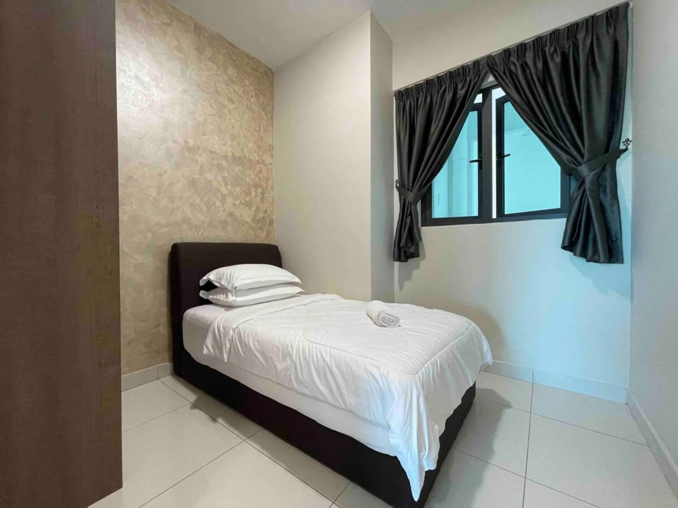 Bed in Greenfield Residence Bandar Sunway