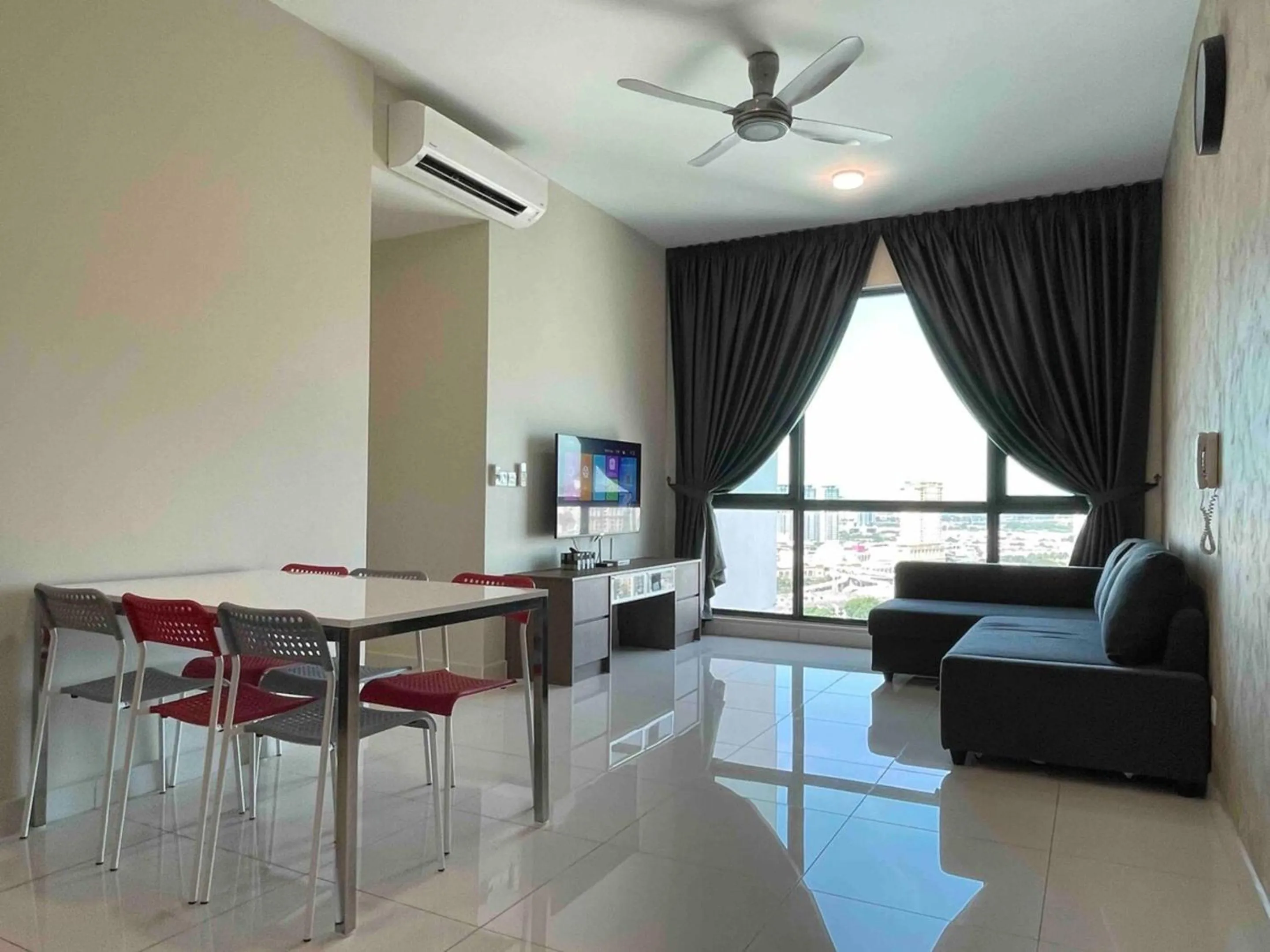 TV and multimedia in Greenfield Residence Bandar Sunway