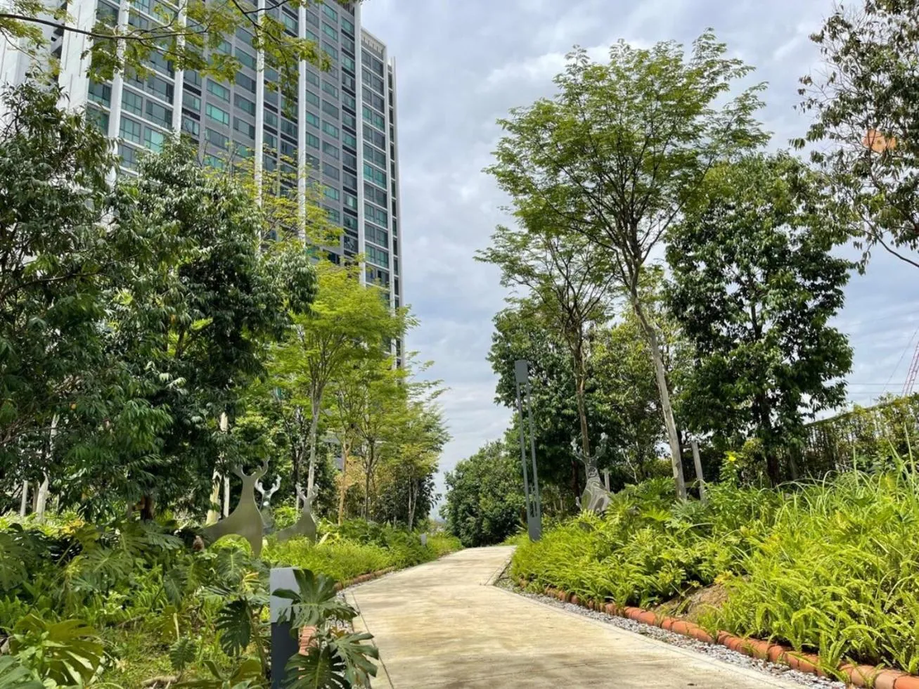 Garden in Greenfield Residence Bandar Sunway