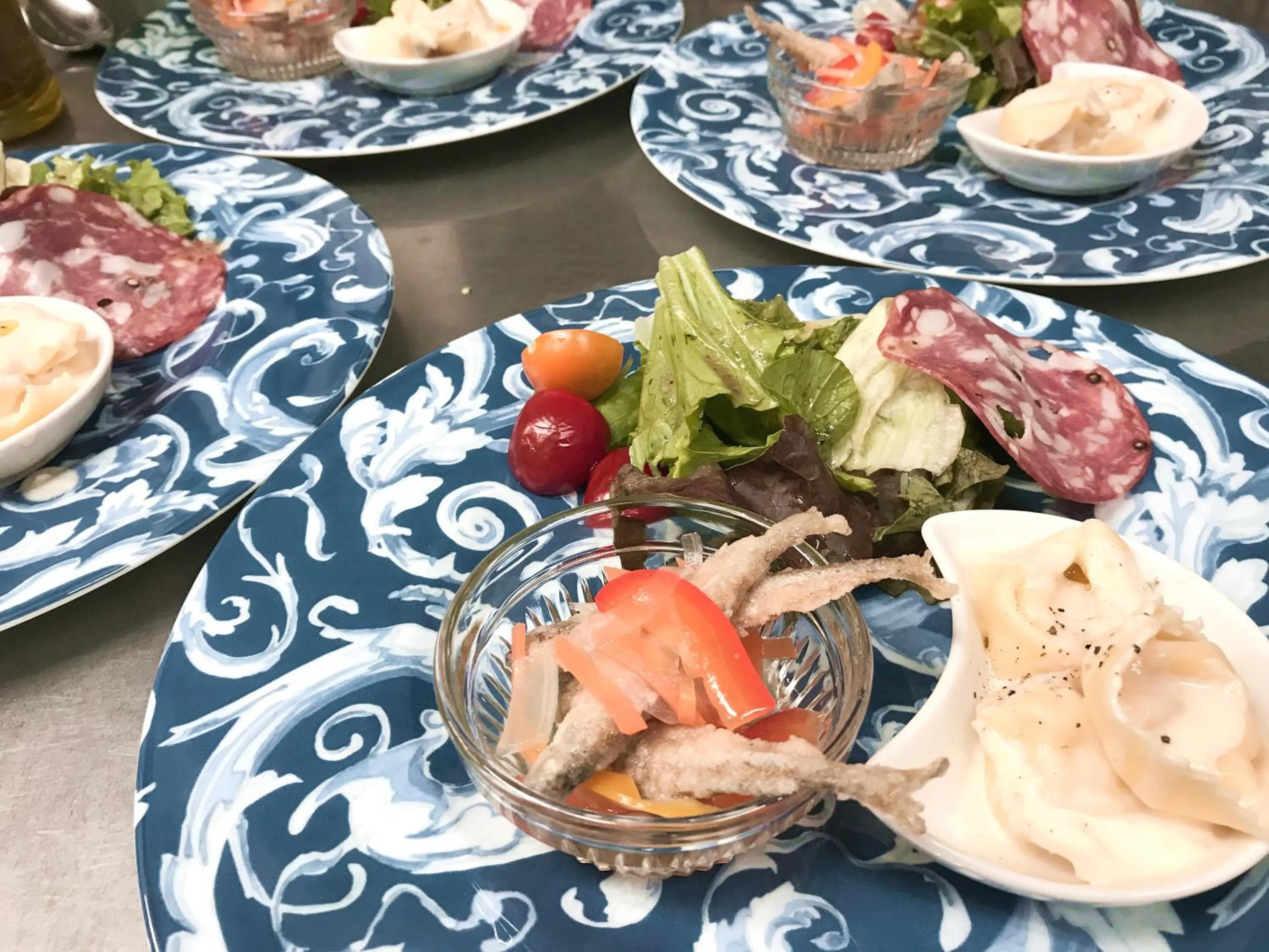 Food and drinks in Petit Hotel Kazekozou