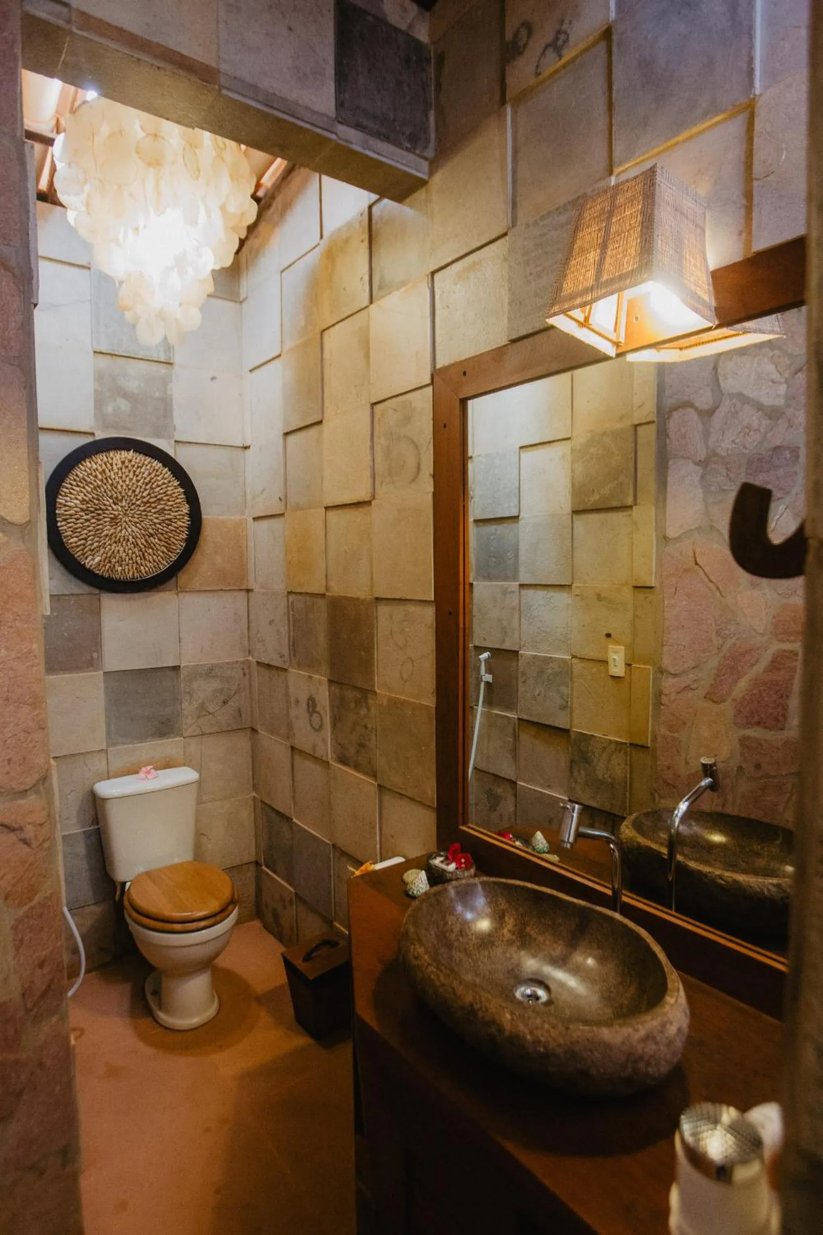 Toilet in Paua Hotel Boutique