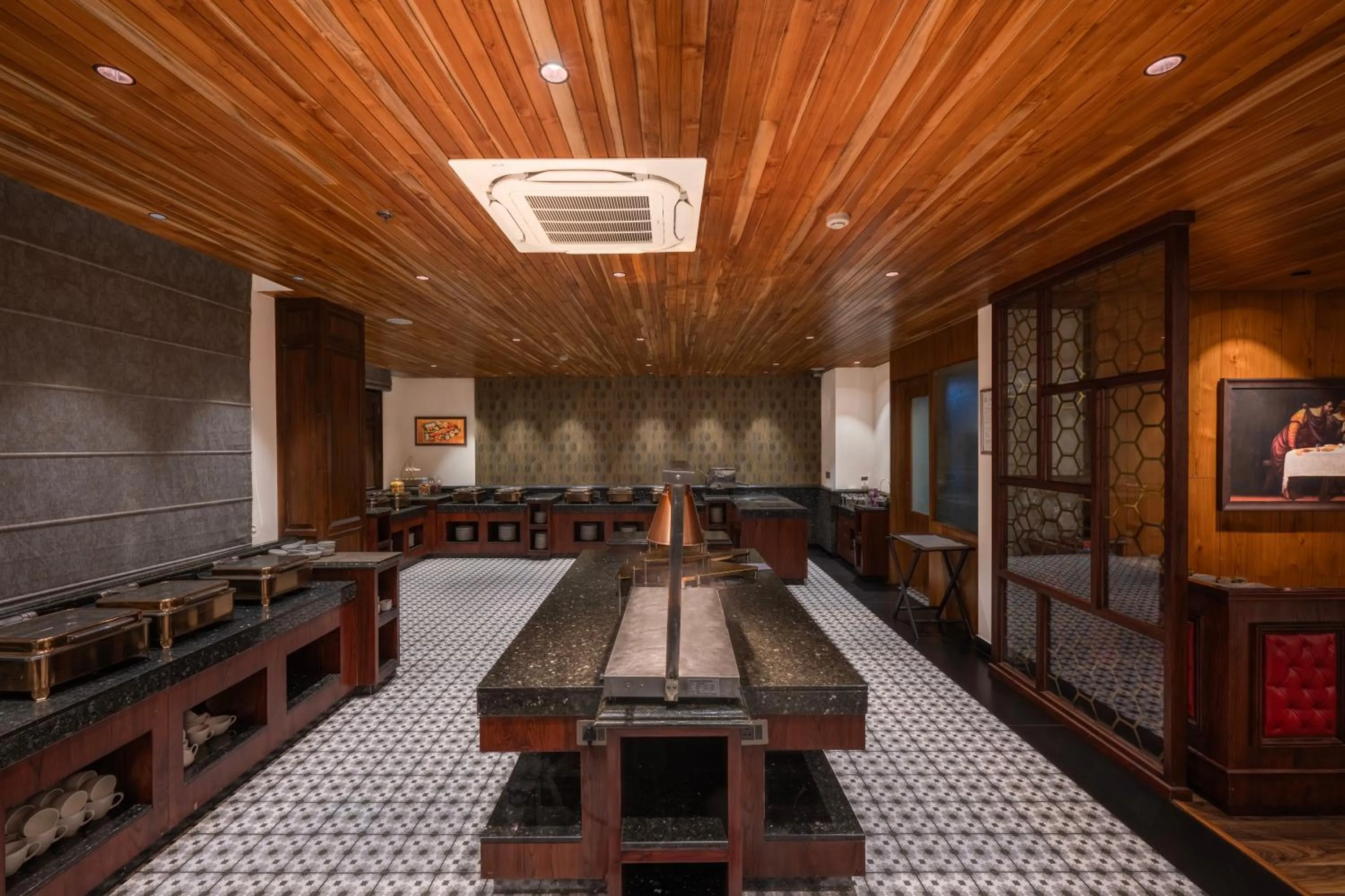 Restaurant/places to eat in WelcomHeritage Elysium Resort & Spa