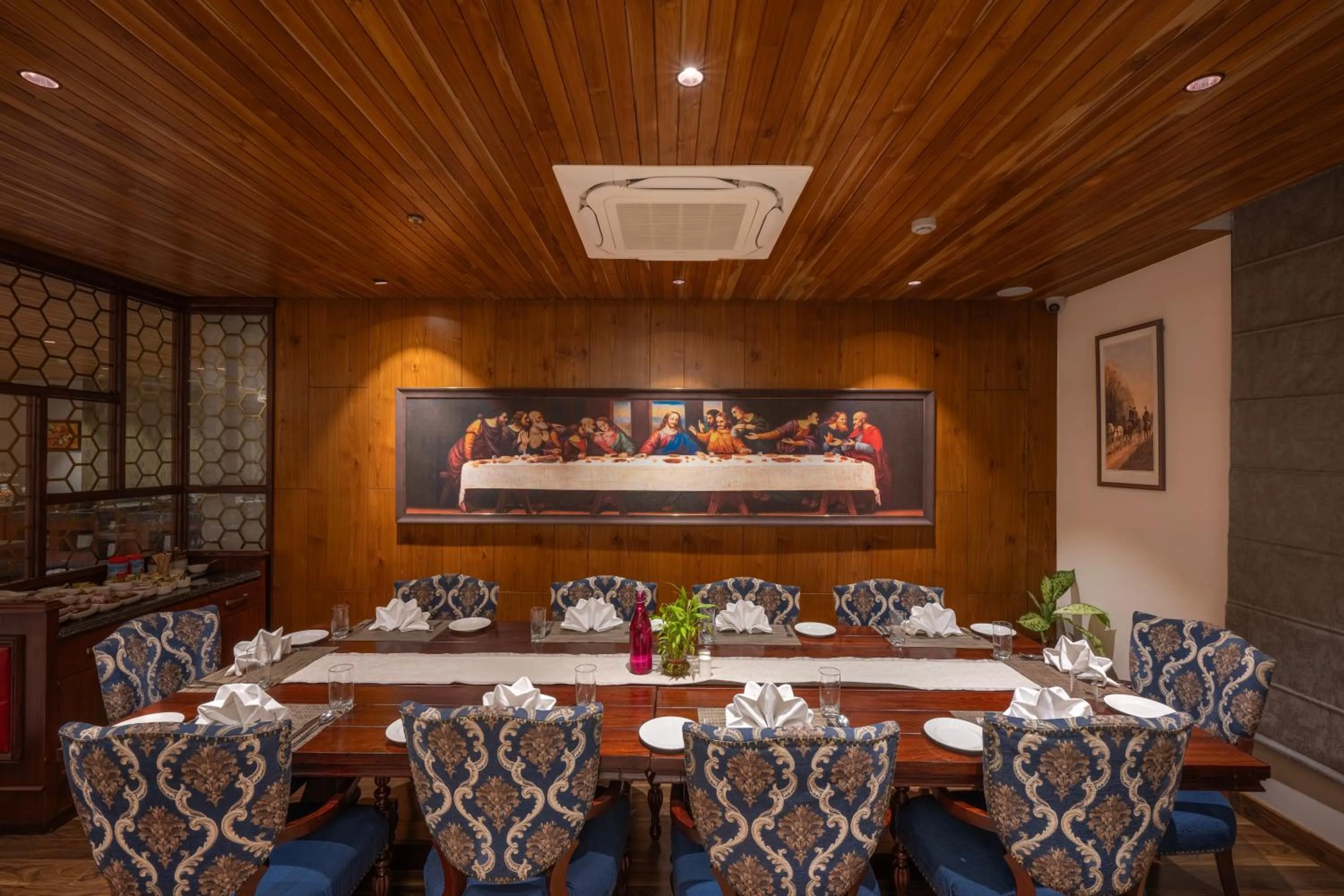 Restaurant/places to eat in WelcomHeritage Elysium Resort & Spa