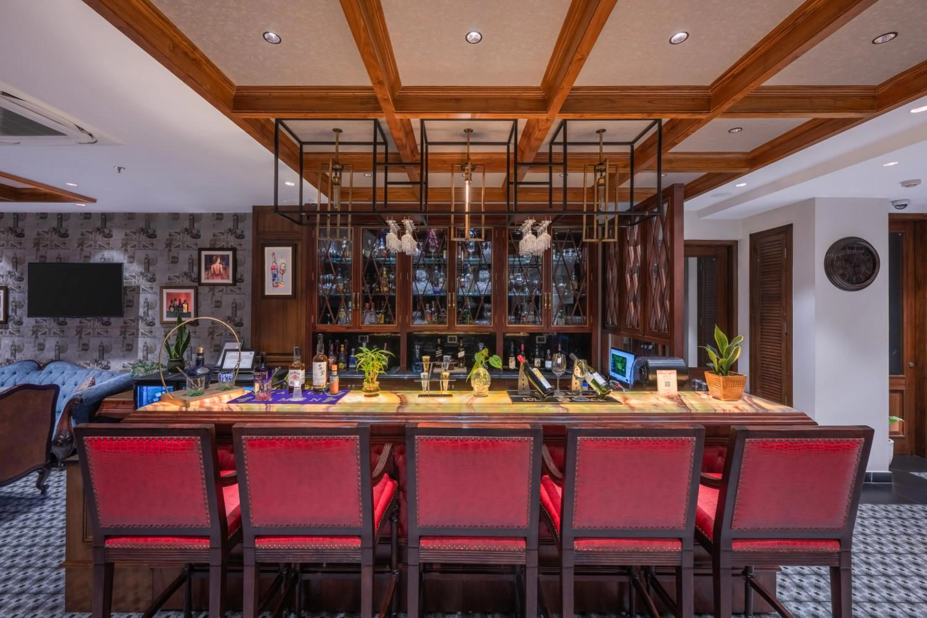 Lounge or bar in WelcomHeritage Elysium Resort & Spa