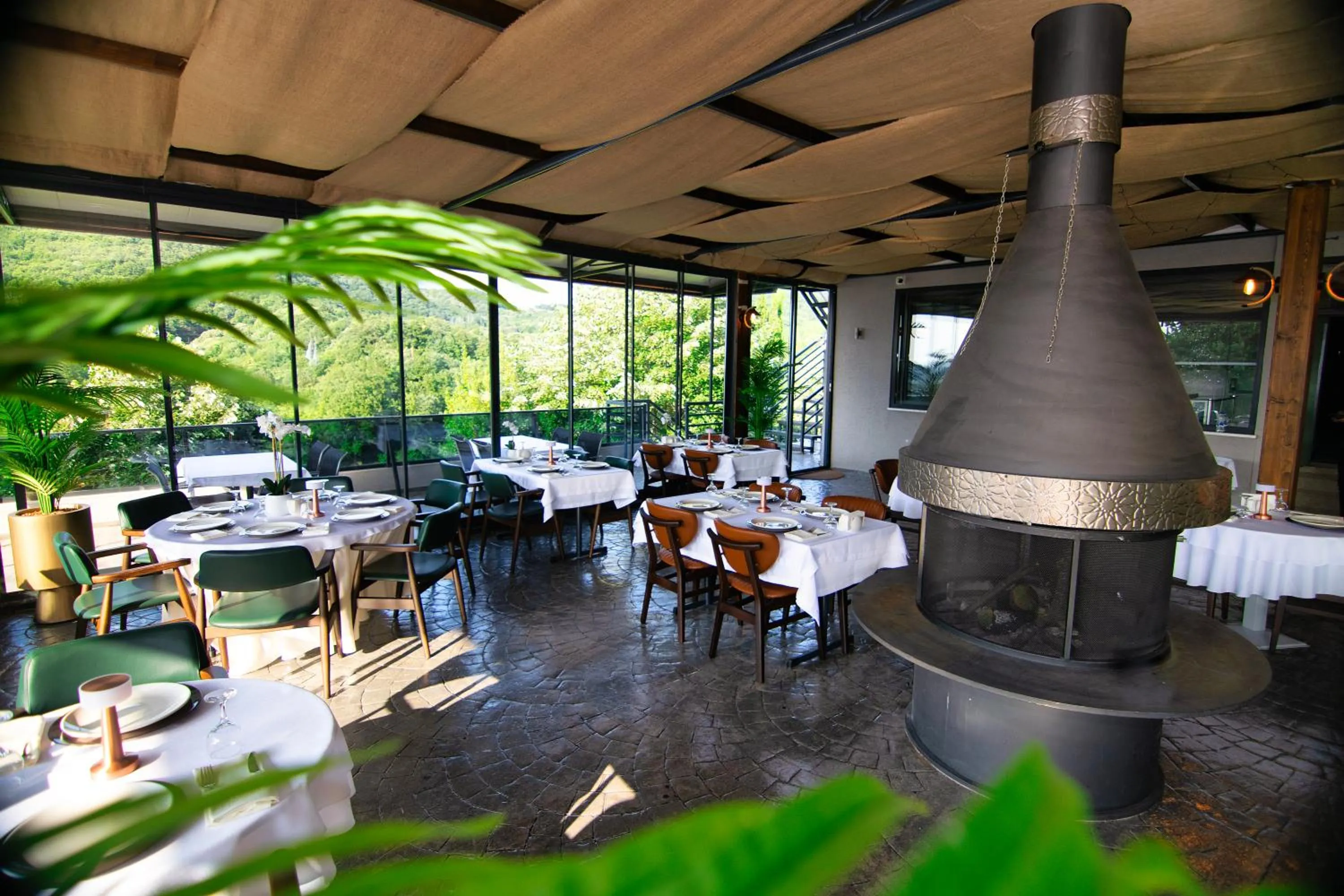 Restaurant/places to eat in Vela Verde Hotel & SPA