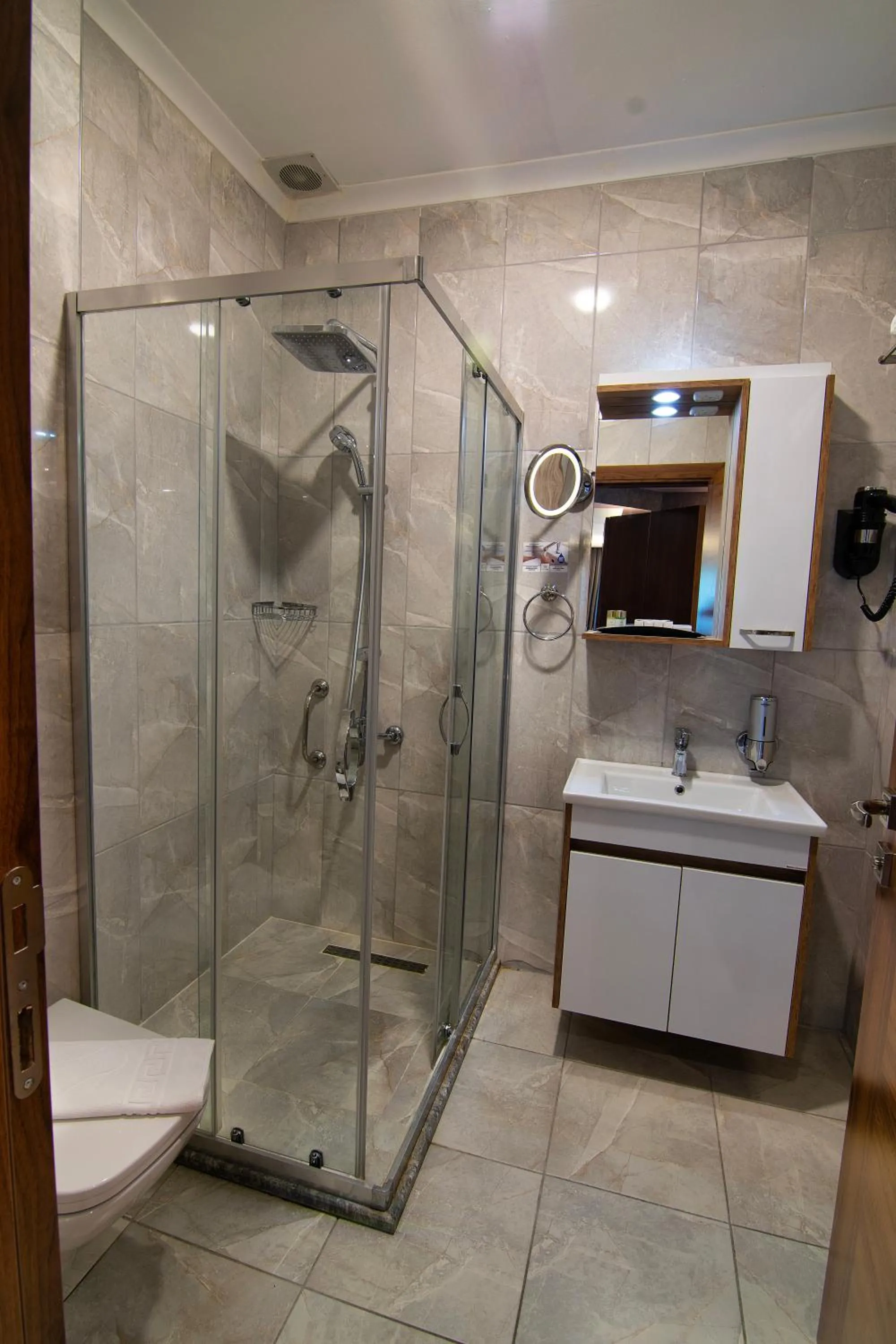 Bathroom in Vela Verde Hotel & SPA