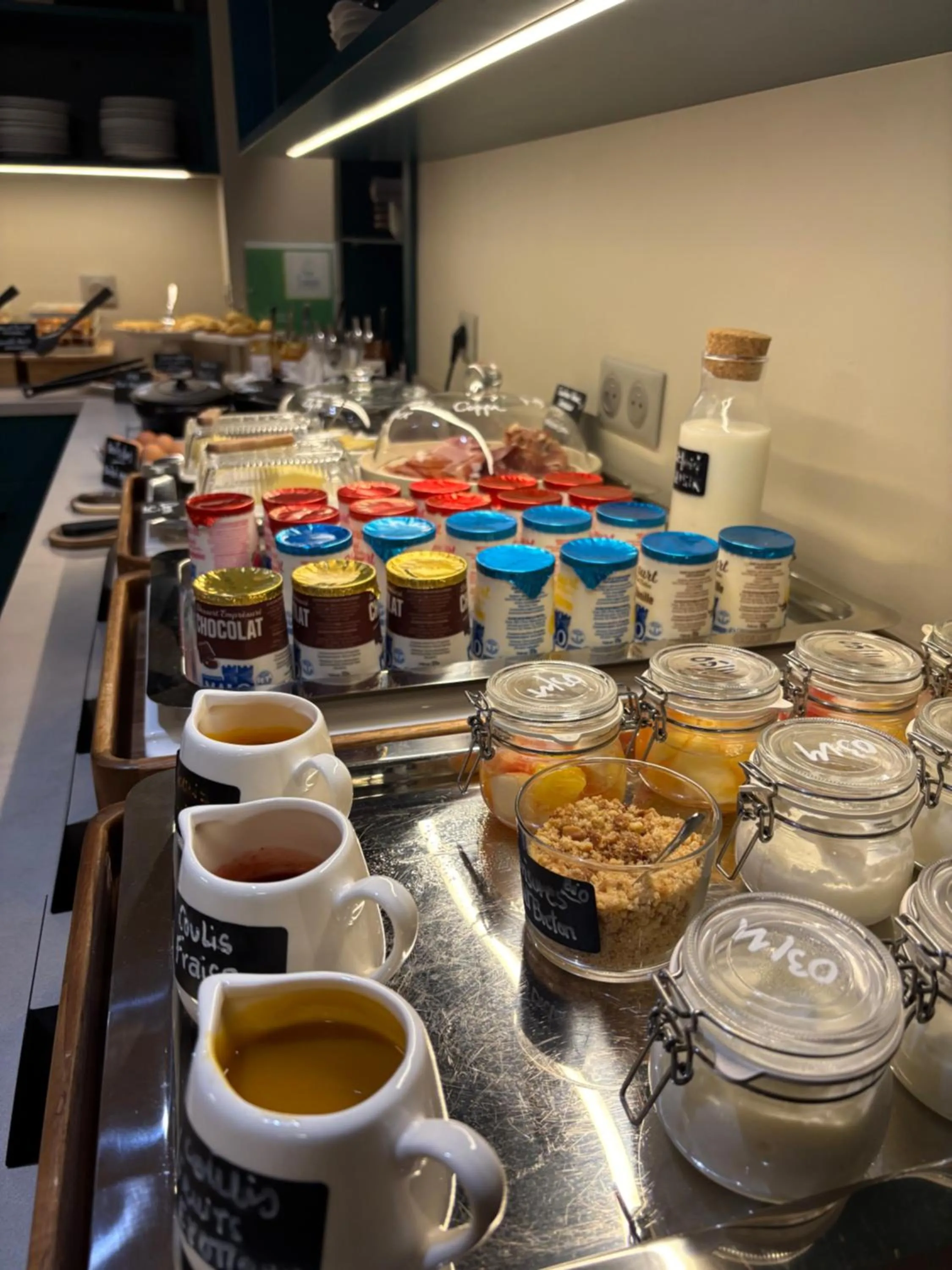 Breakfast in Garden Hotel Rennes Centre Gare