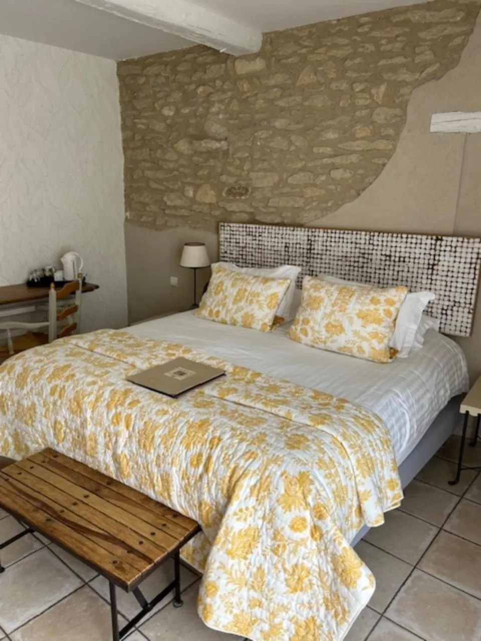 Bed in Mas des Carassins