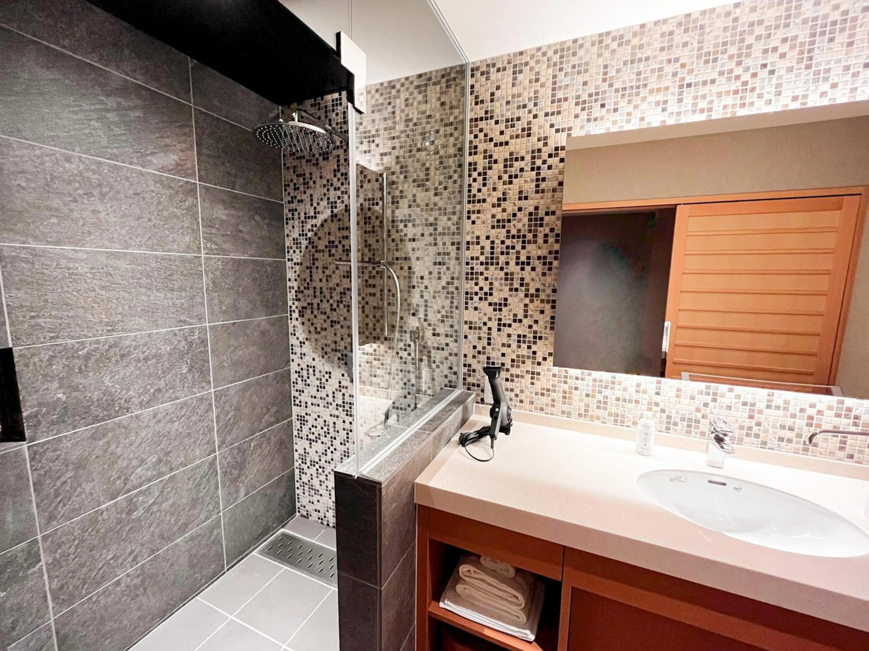 Shower in Keiryuso Siorie