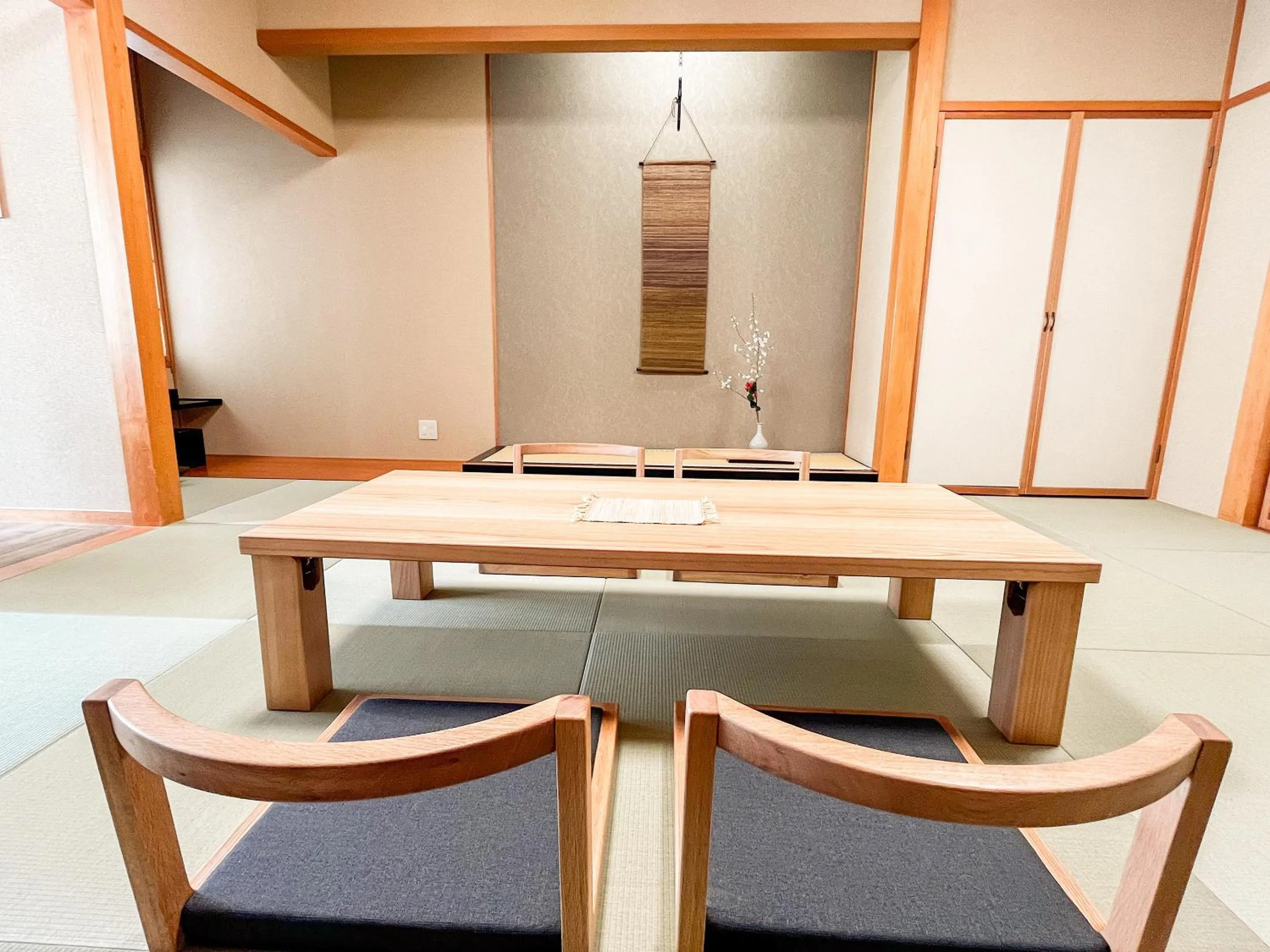 Photo of the whole room in Keiryuso Siorie