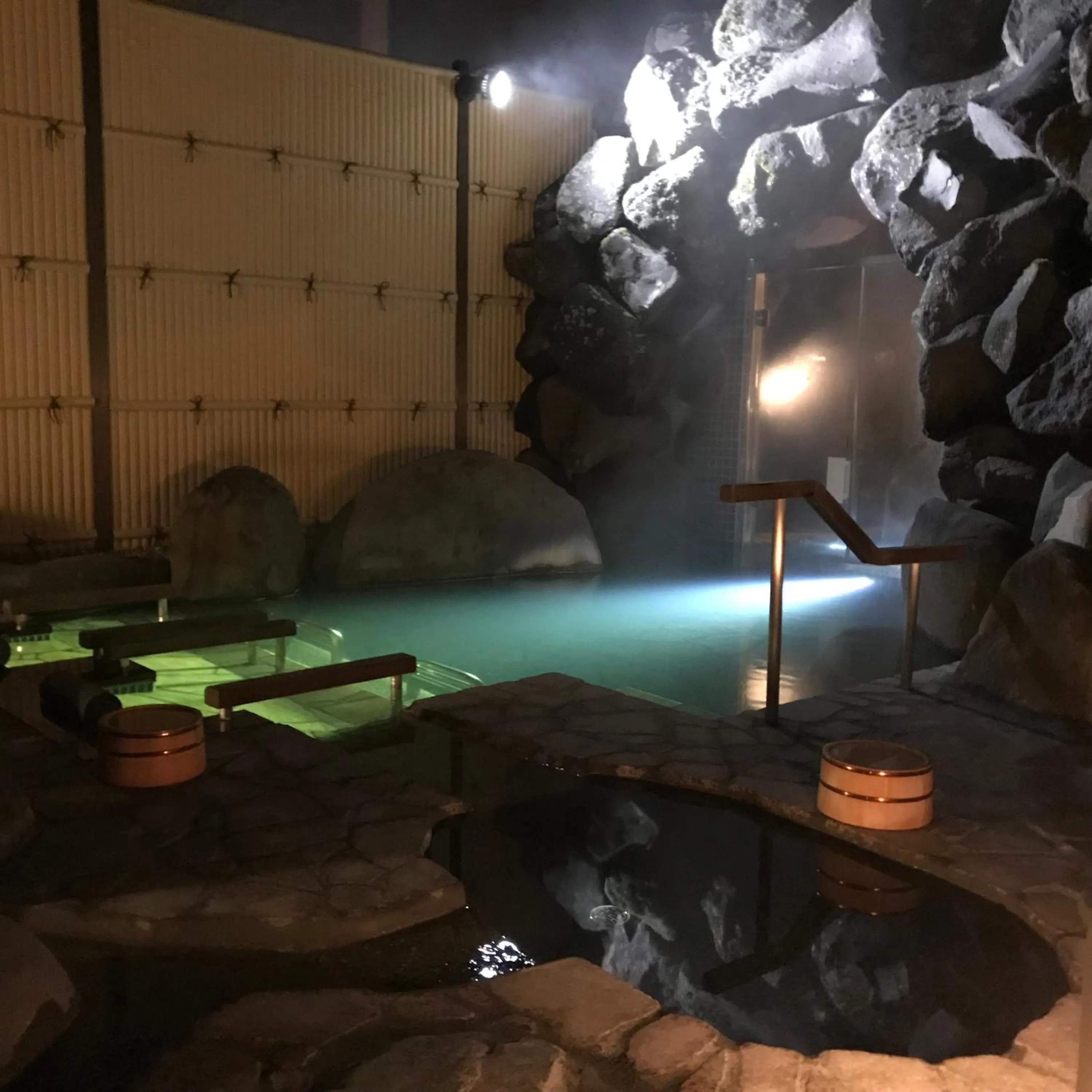 Hot Spring Bath in Keiryuso Siorie