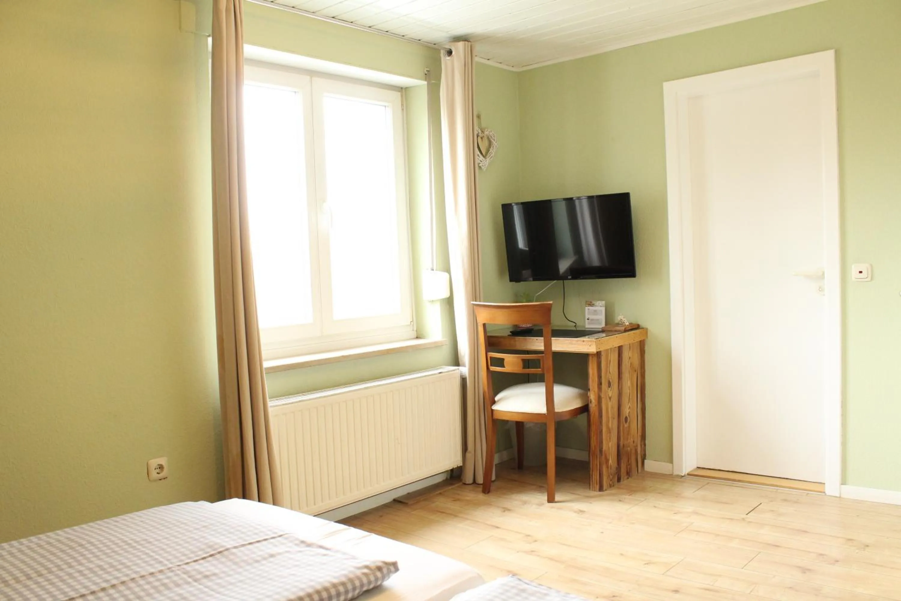 Photo of the whole room, Bed in ARRIVEL Pension Haus am Bach