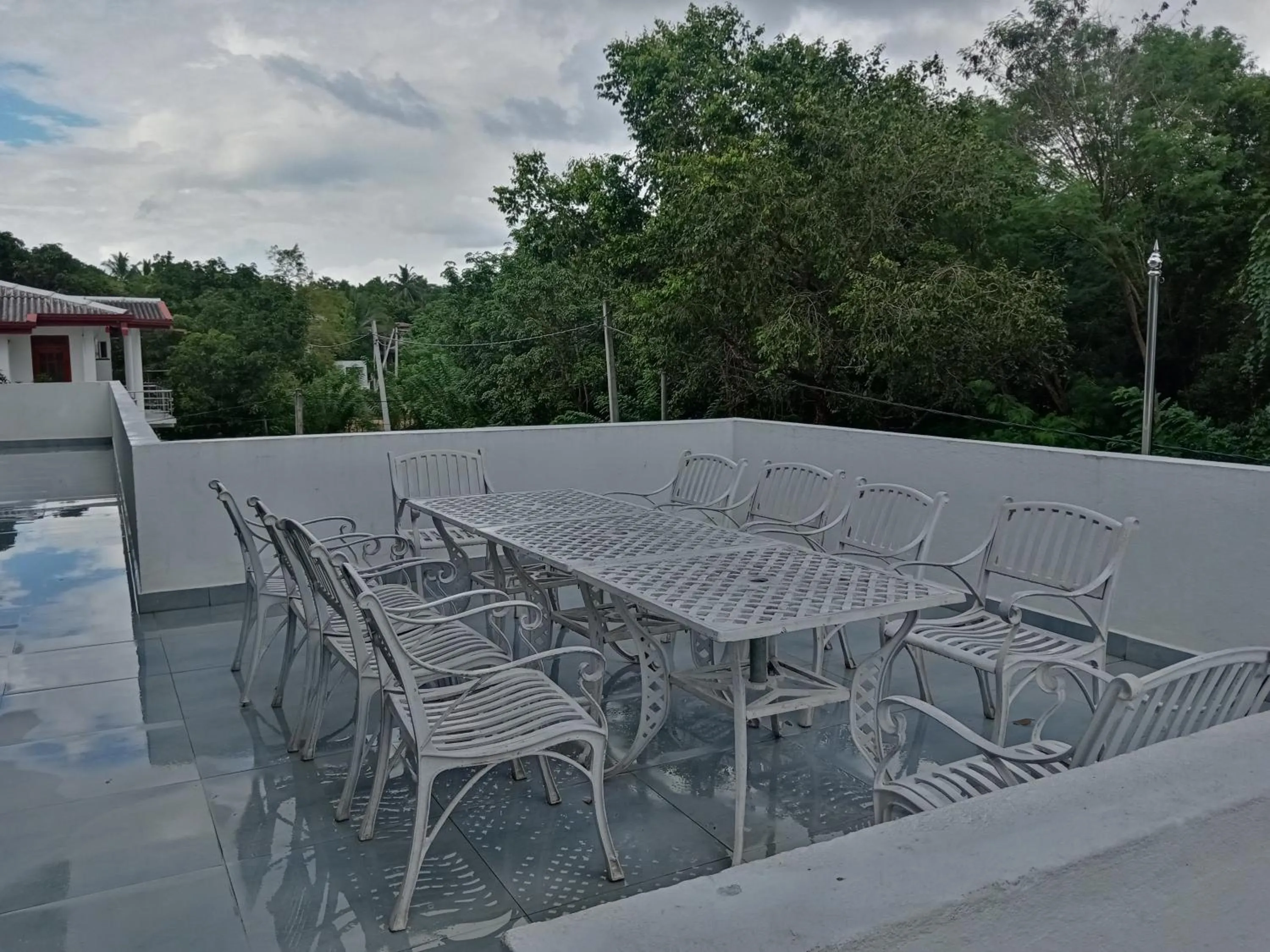 Restaurant/places to eat in Hotel Green View Buttala