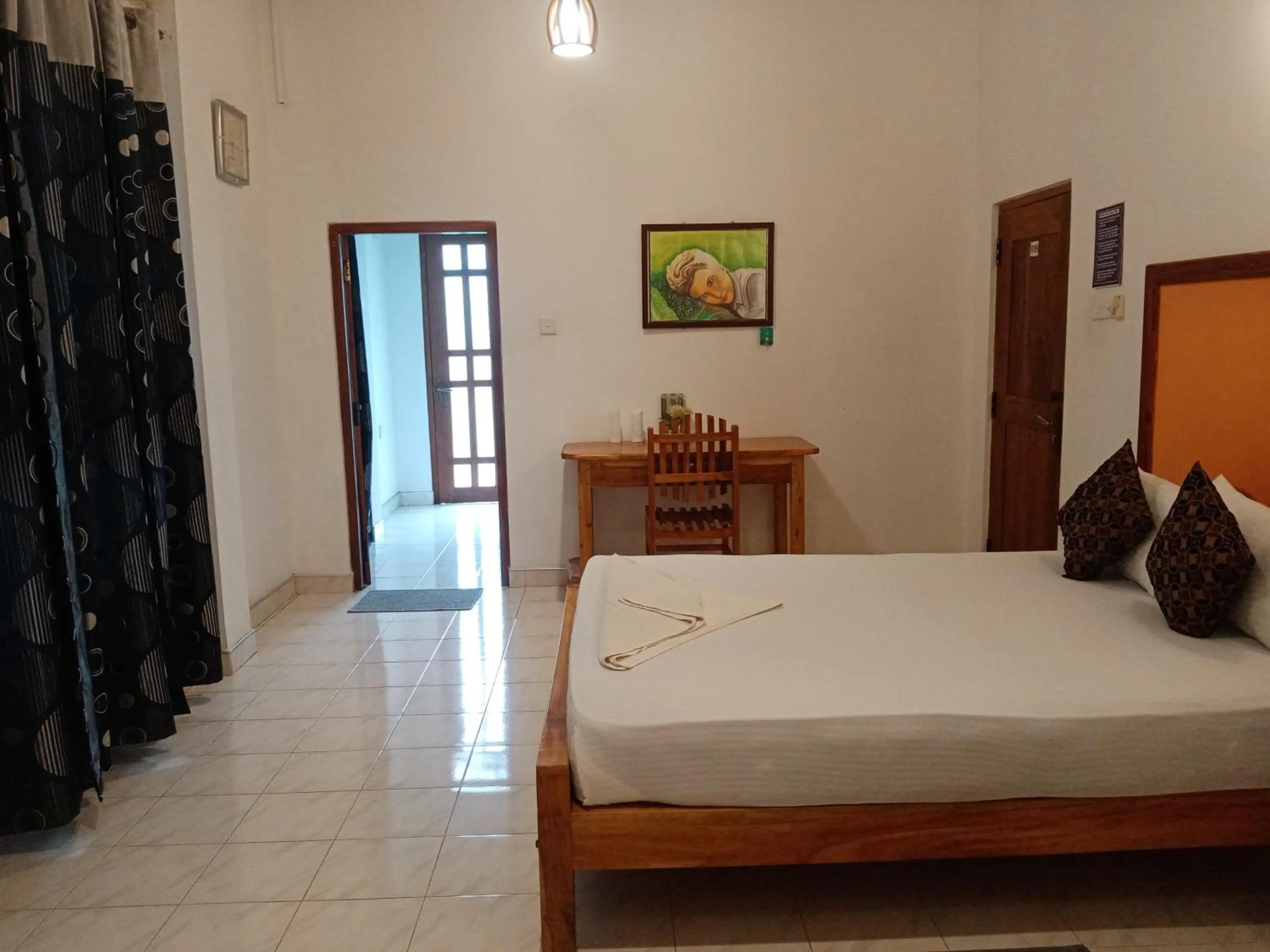 Photo of the whole room in Hotel Green View Buttala