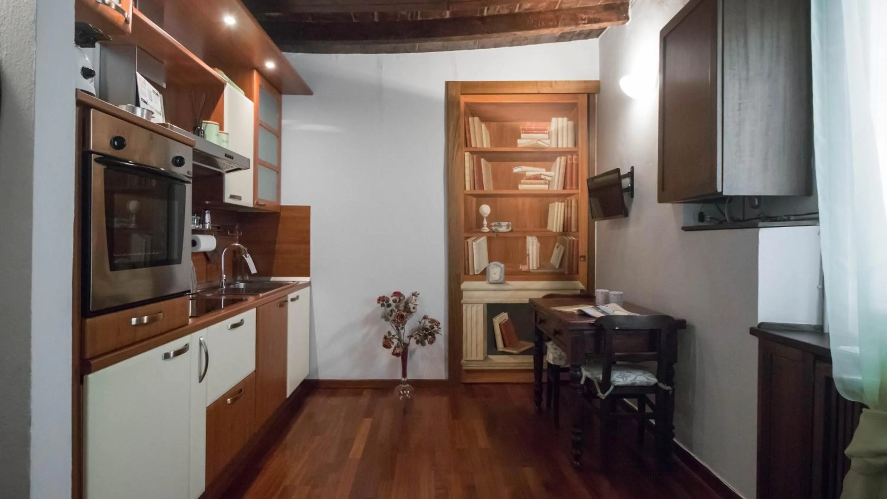 Kitchen or kitchenette in Italianway Easy - San Calocero 29