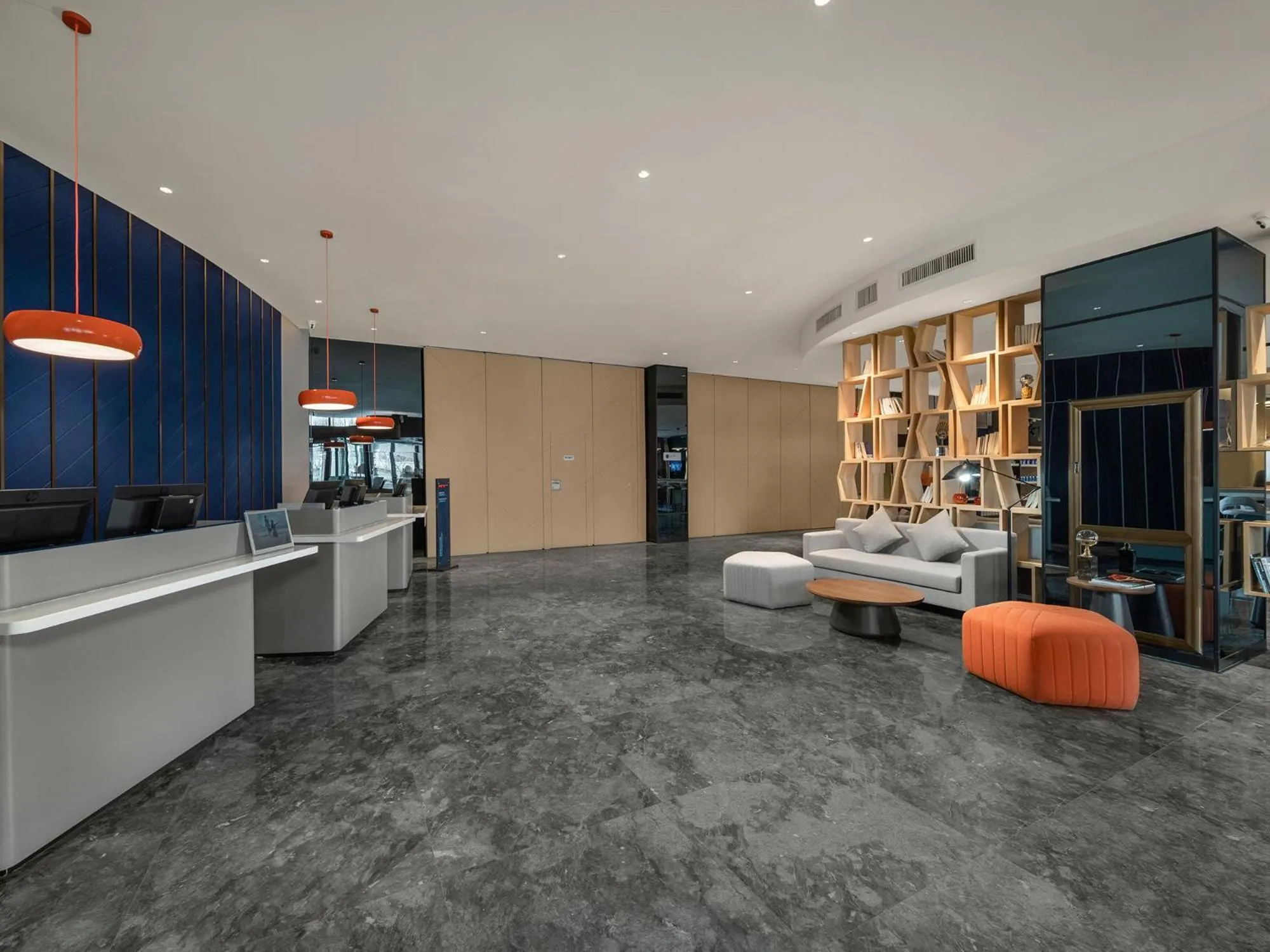 Lobby or reception in Holiday Inn Express Changchun Jingyue by IHG