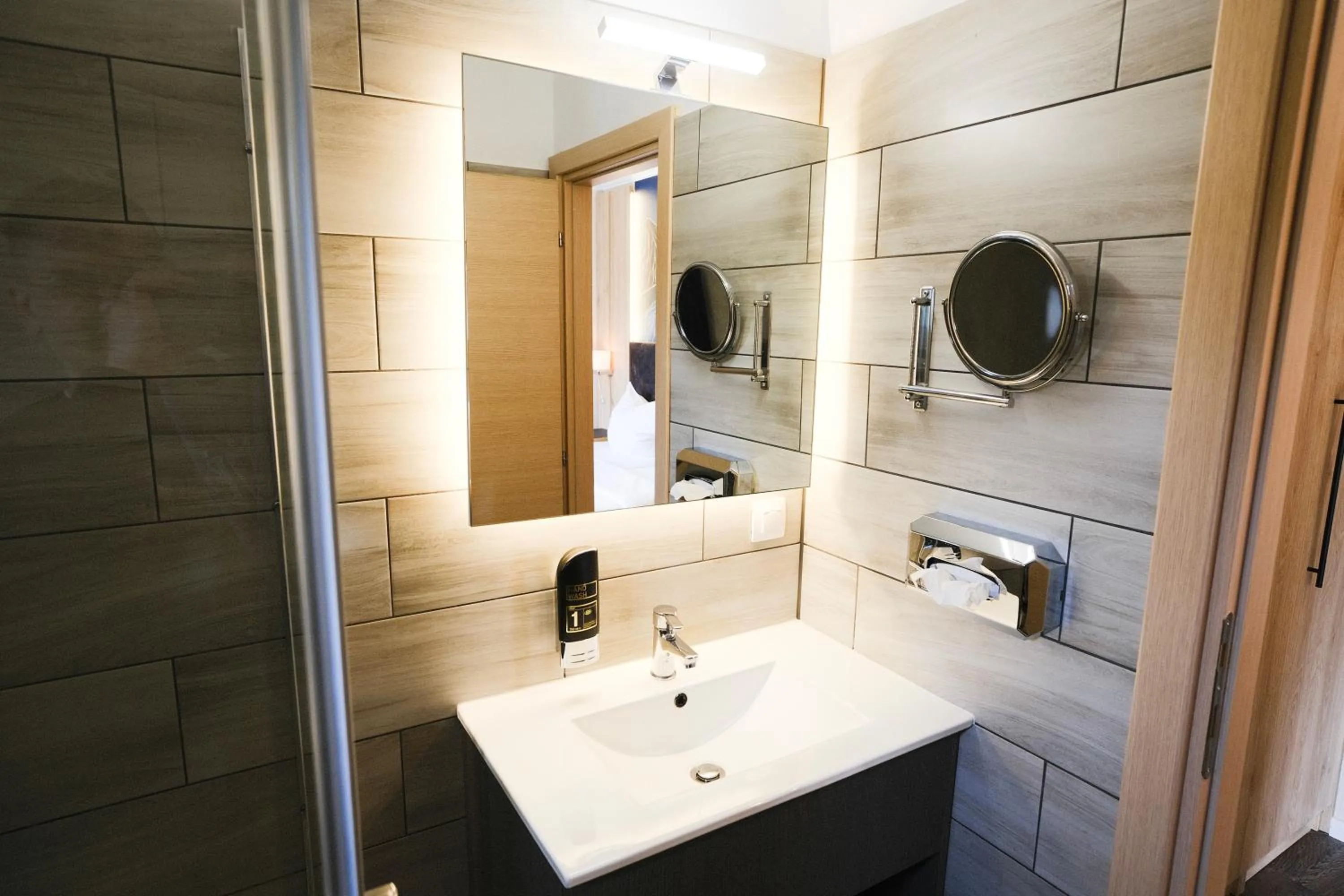 Bathroom in PARKHOTEL - Rosarium