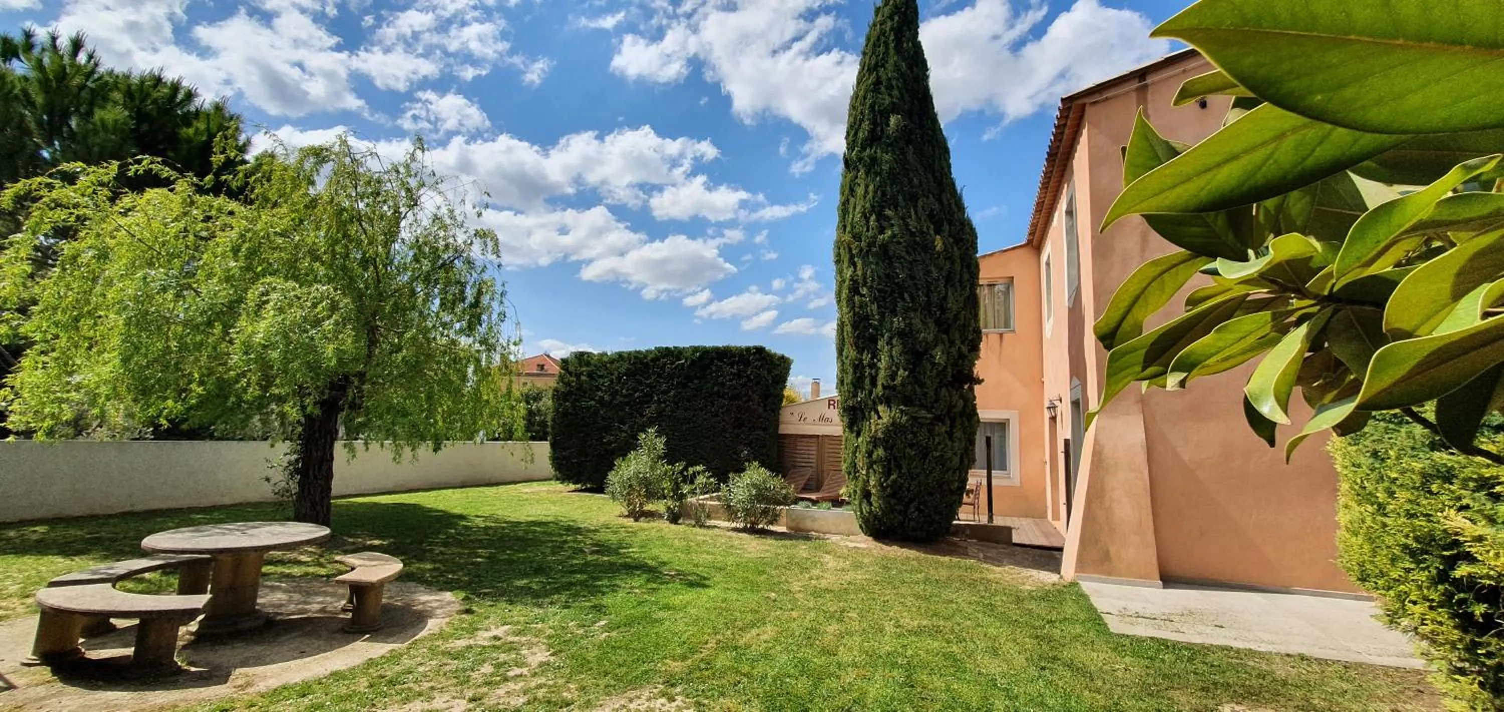 Spring in Le Mas Du Colombier