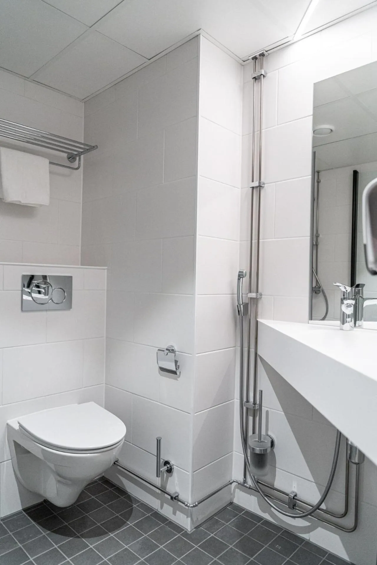 Bathroom in Hotelli Sointu by UHANDA