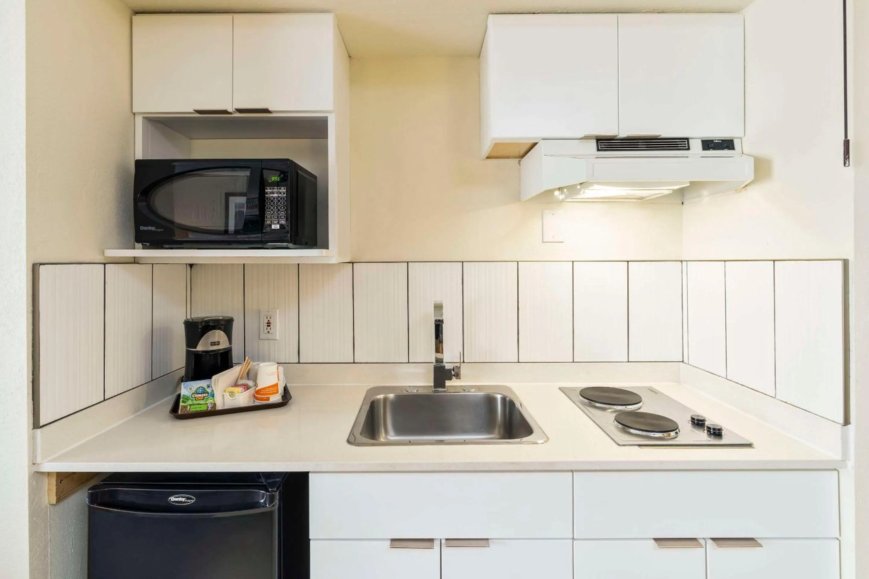 Bedroom in Quality Inn Downtown Inner Harbour