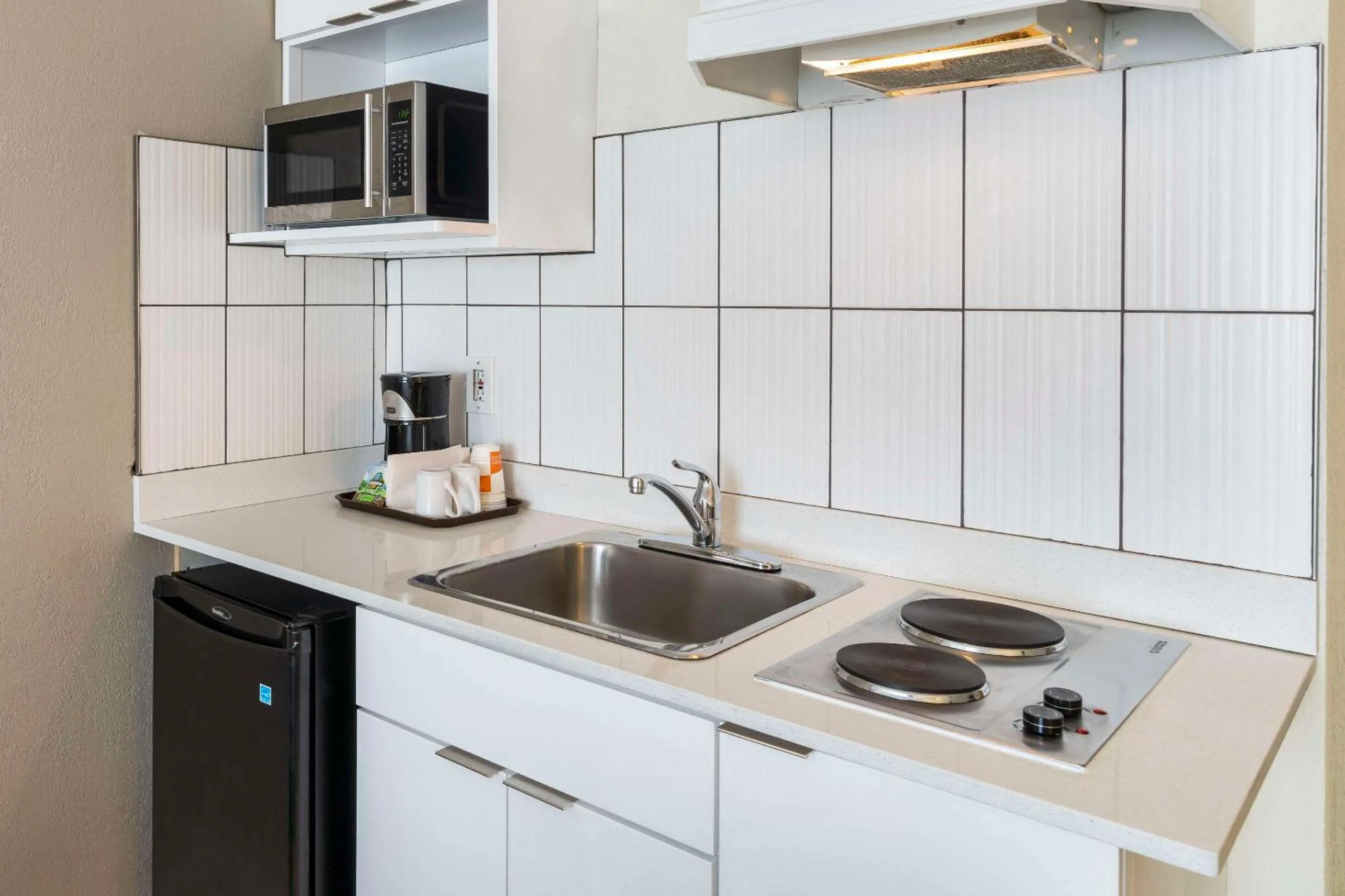 Bedroom in Quality Inn Downtown Inner Harbour