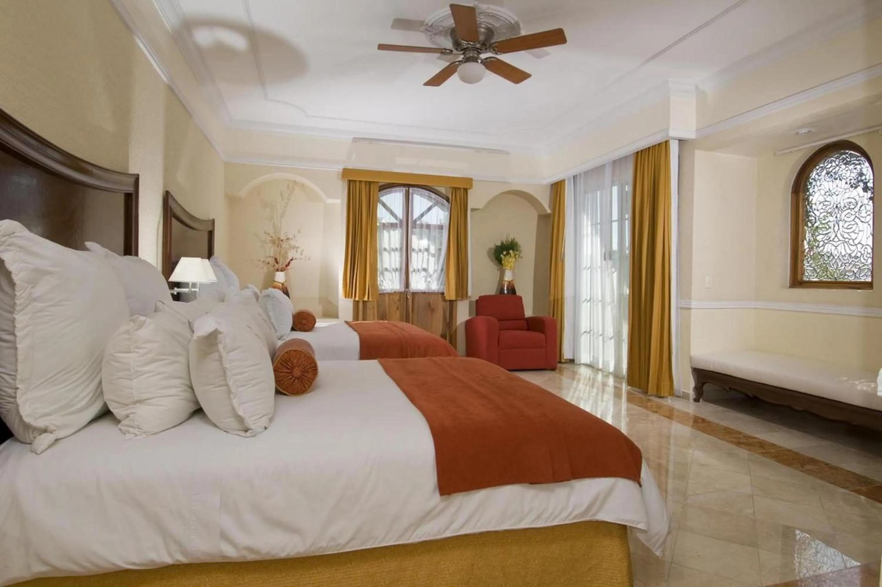 Photo of the whole room, Bed in Hacienda Real del Caribe Hotel