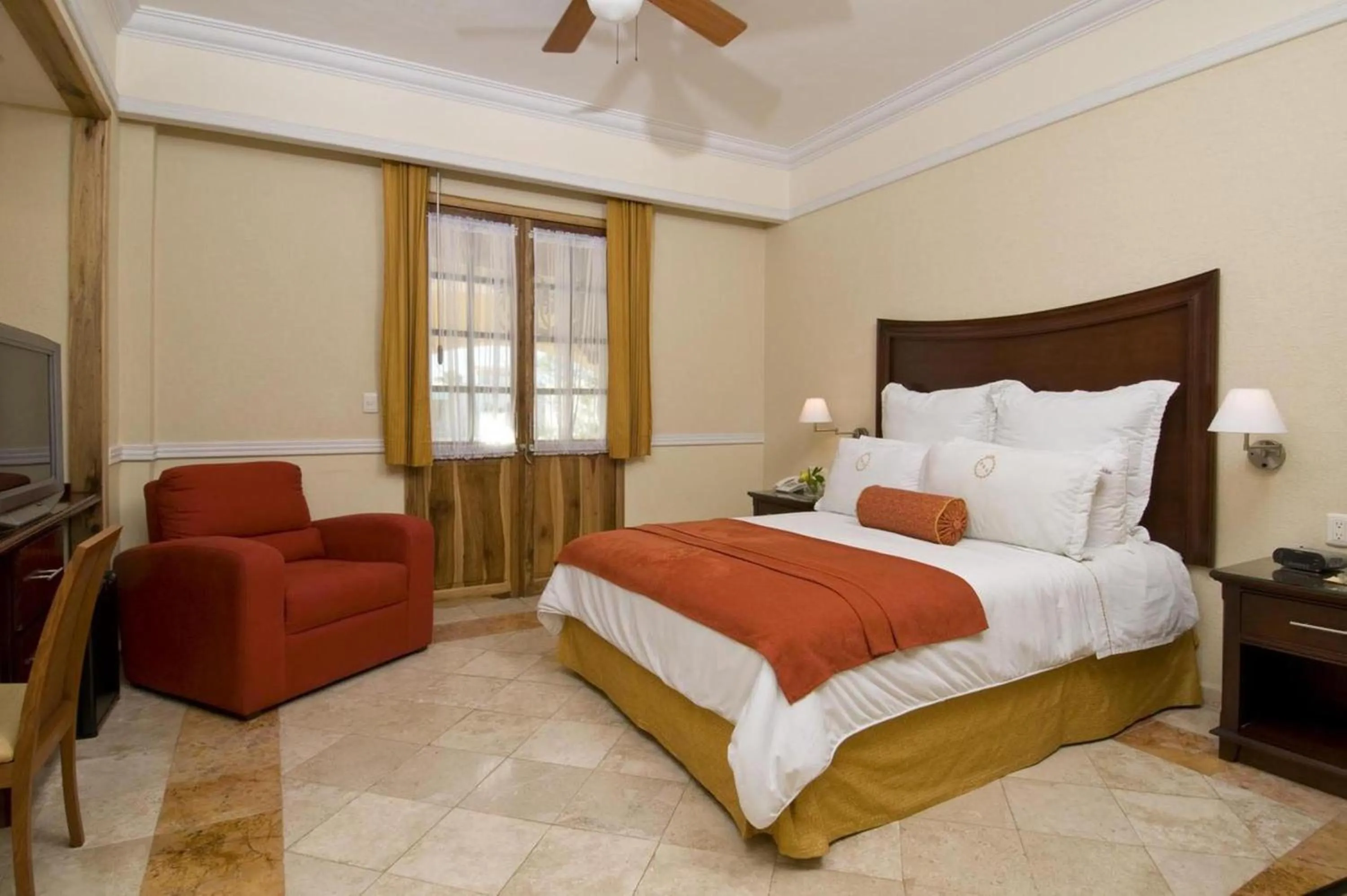 Photo of the whole room, Bed in Hacienda Real del Caribe Hotel