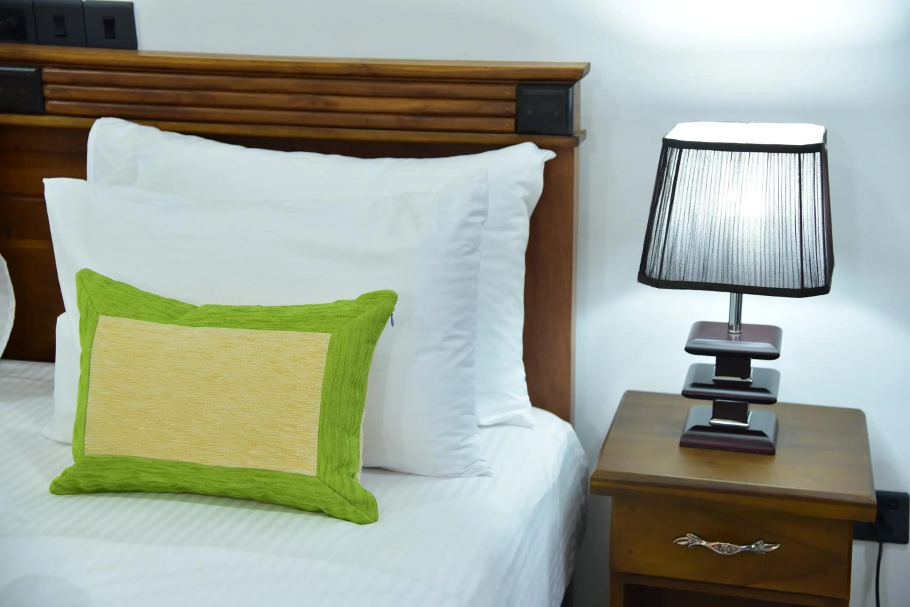 Bedroom, Bed in L S Lanka Hotel Dambulla