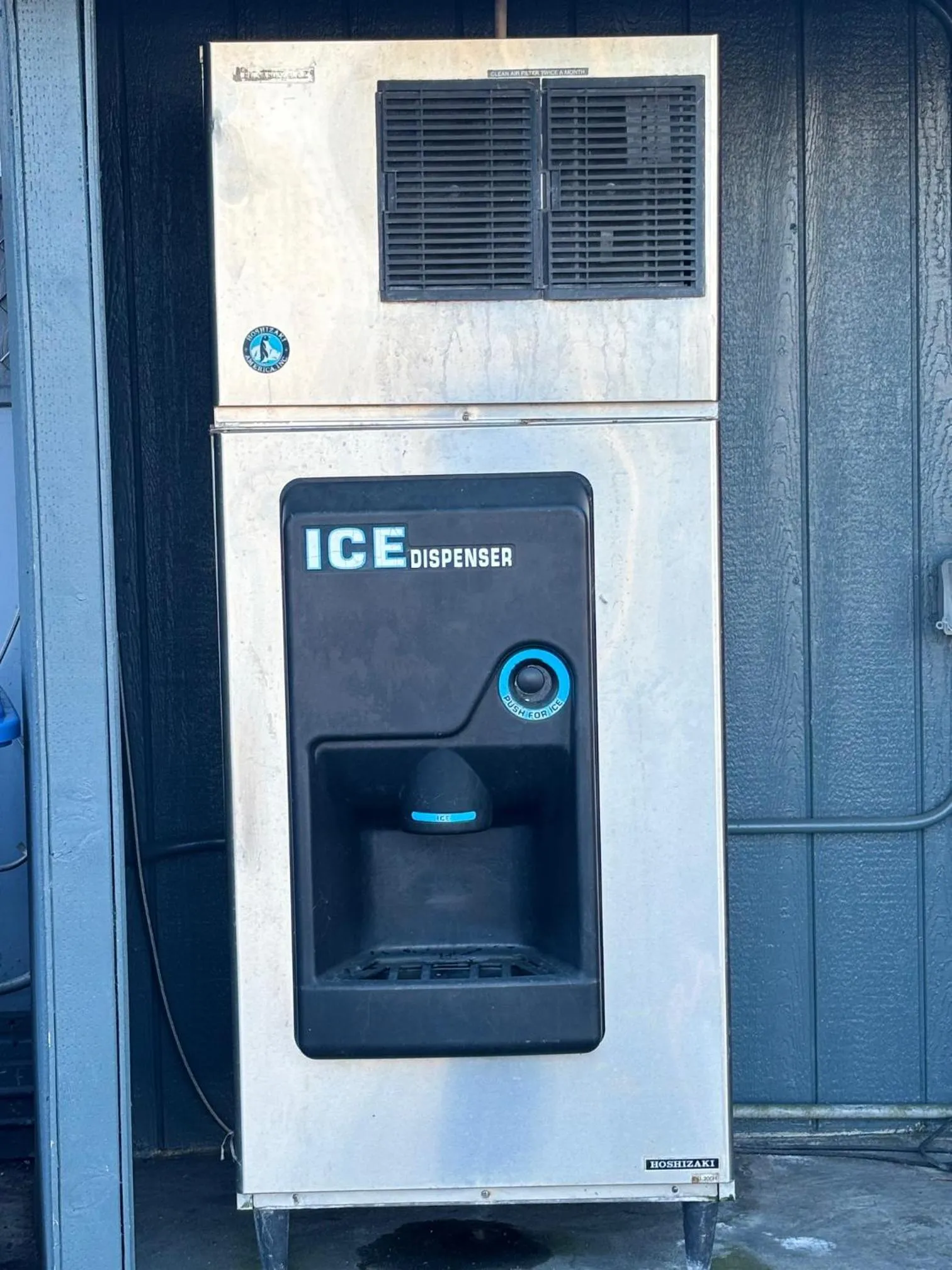 The Monterey Fireplace Inn