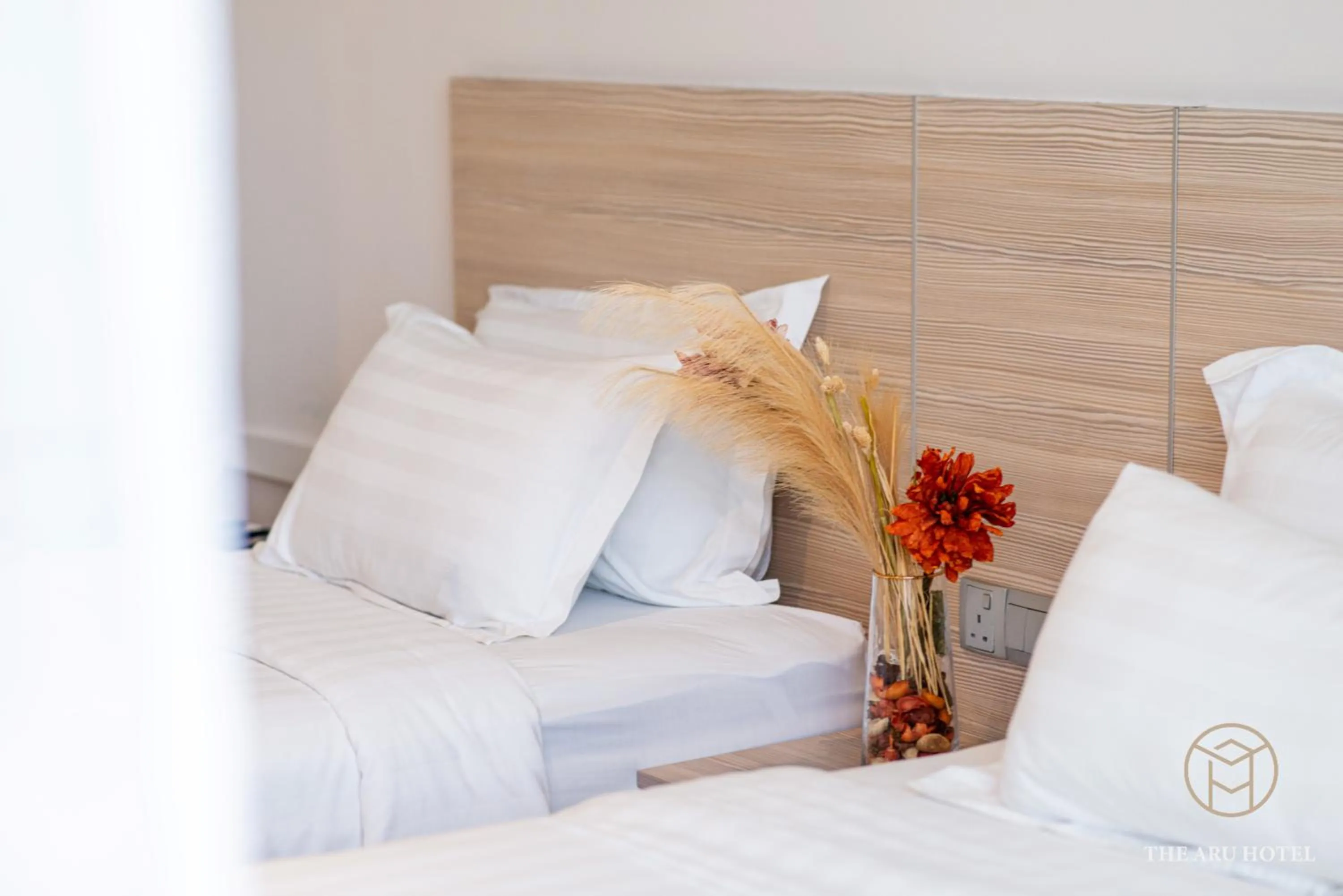 Bed in The Aru by Ayuhouz