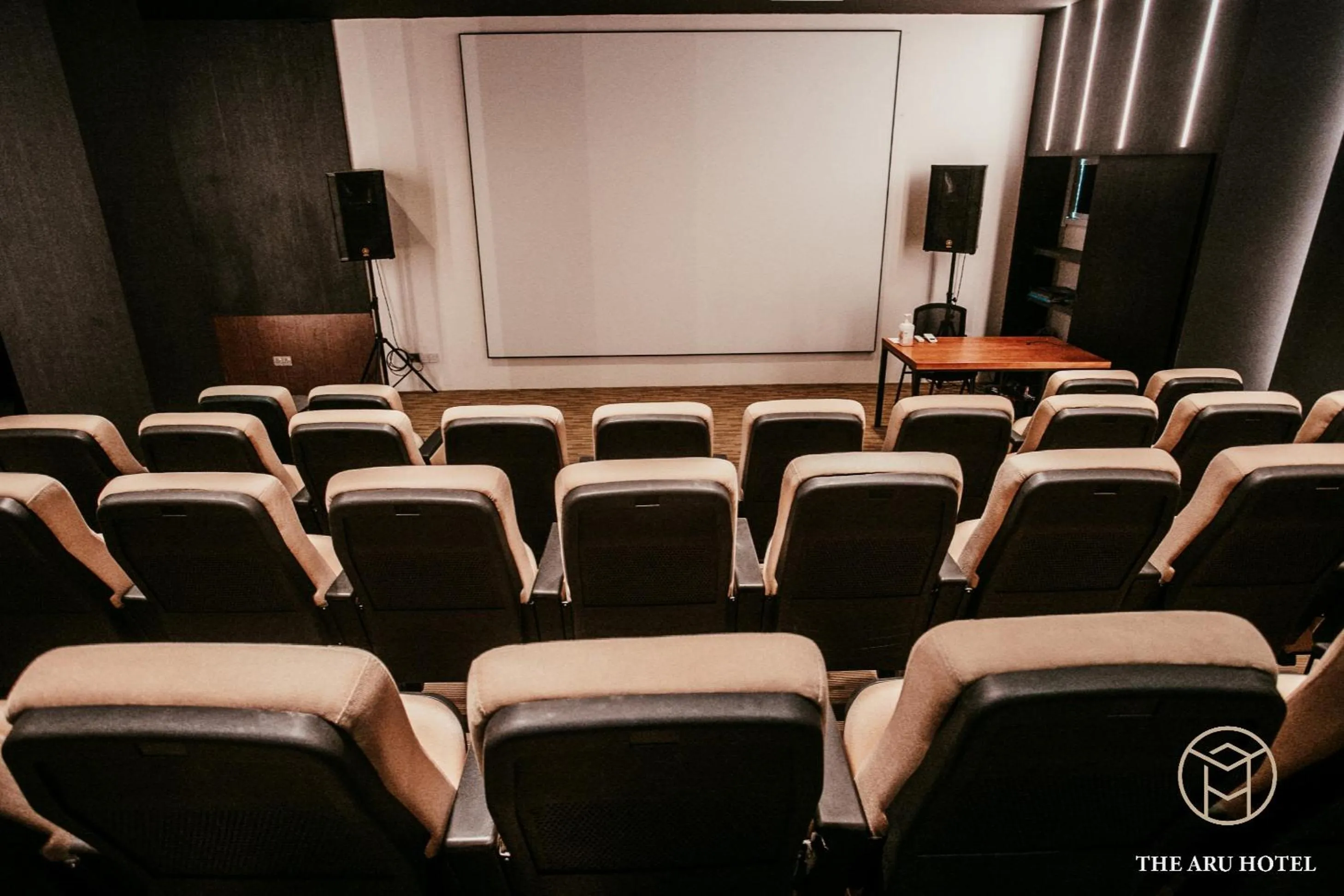 Business facilities in The Aru by Ayuhouz