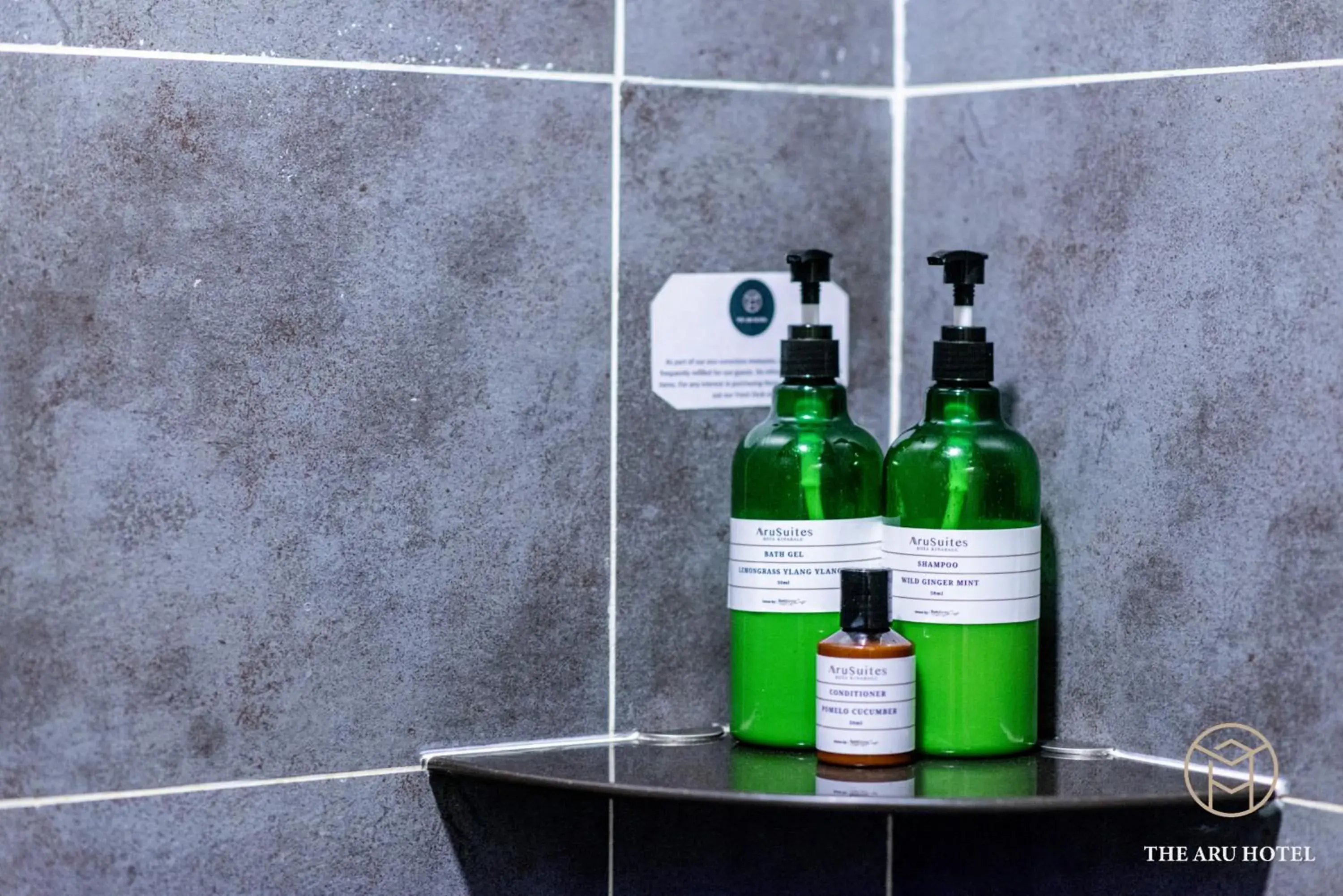 King Studio in The Aru by Ayuhouz King Studio in The Aru by Ayuhouz