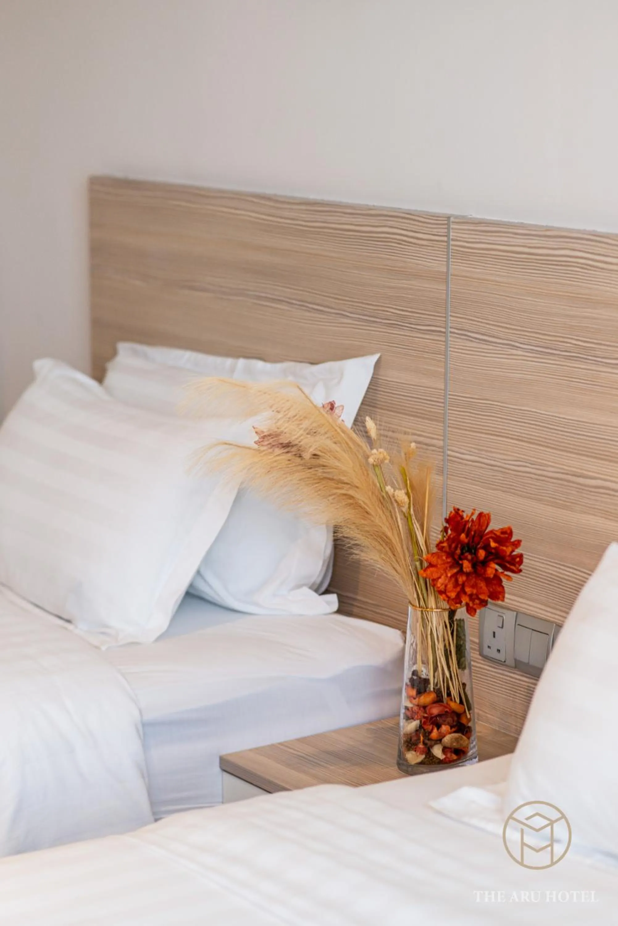 Bed in The Aru by Ayuhouz