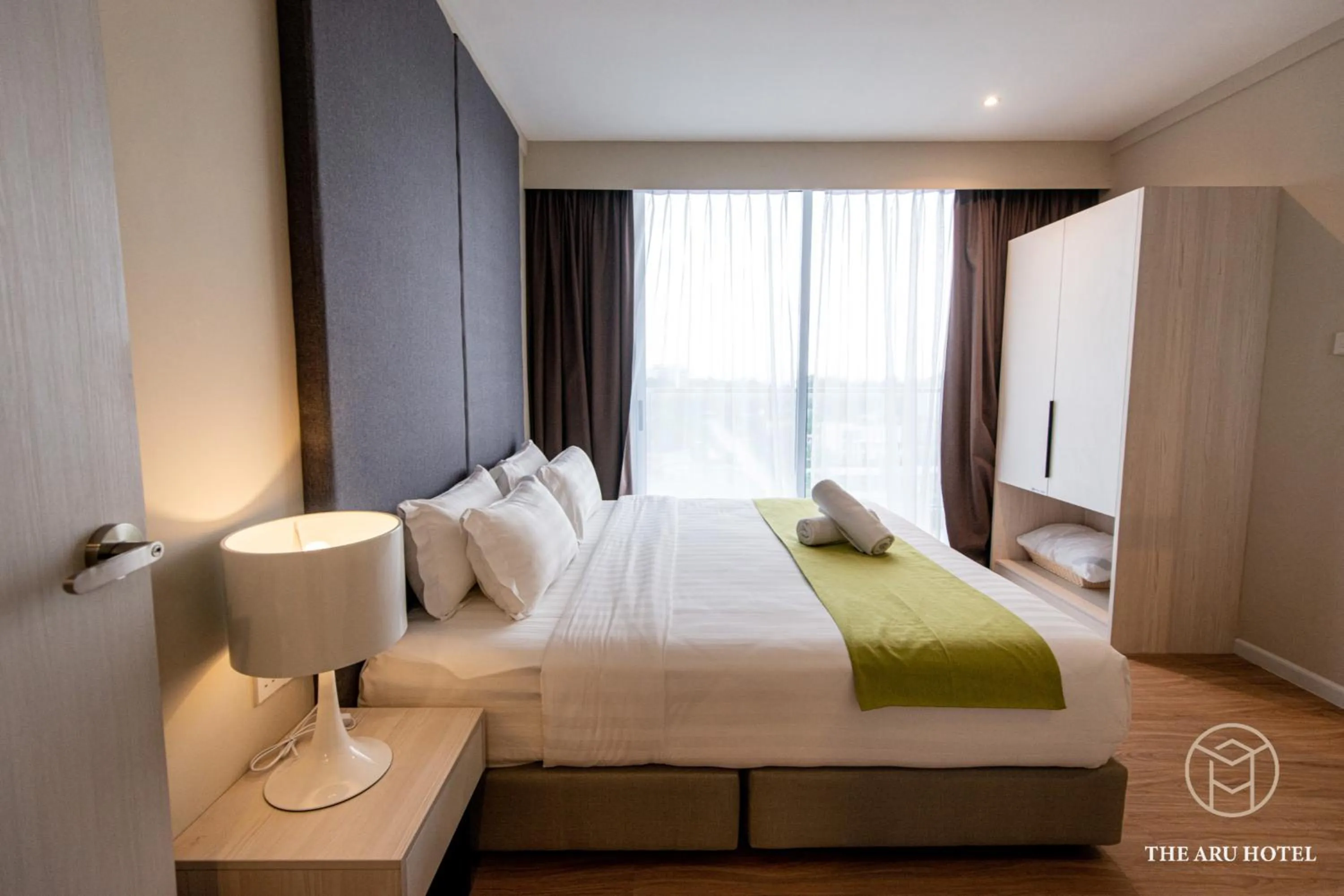 Bed in The Aru by Ayuhouz