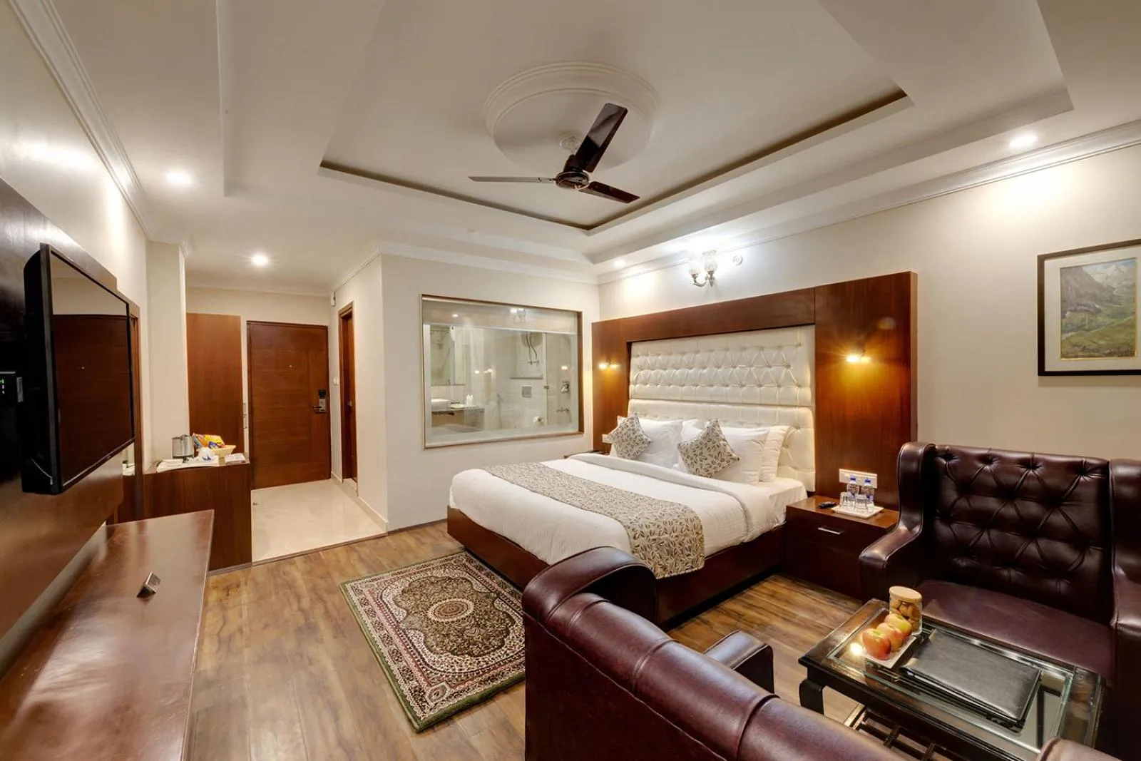Photo of the whole room, Bed in Regenta Place Green Leaf Manali- A Centrally Heated Resort
