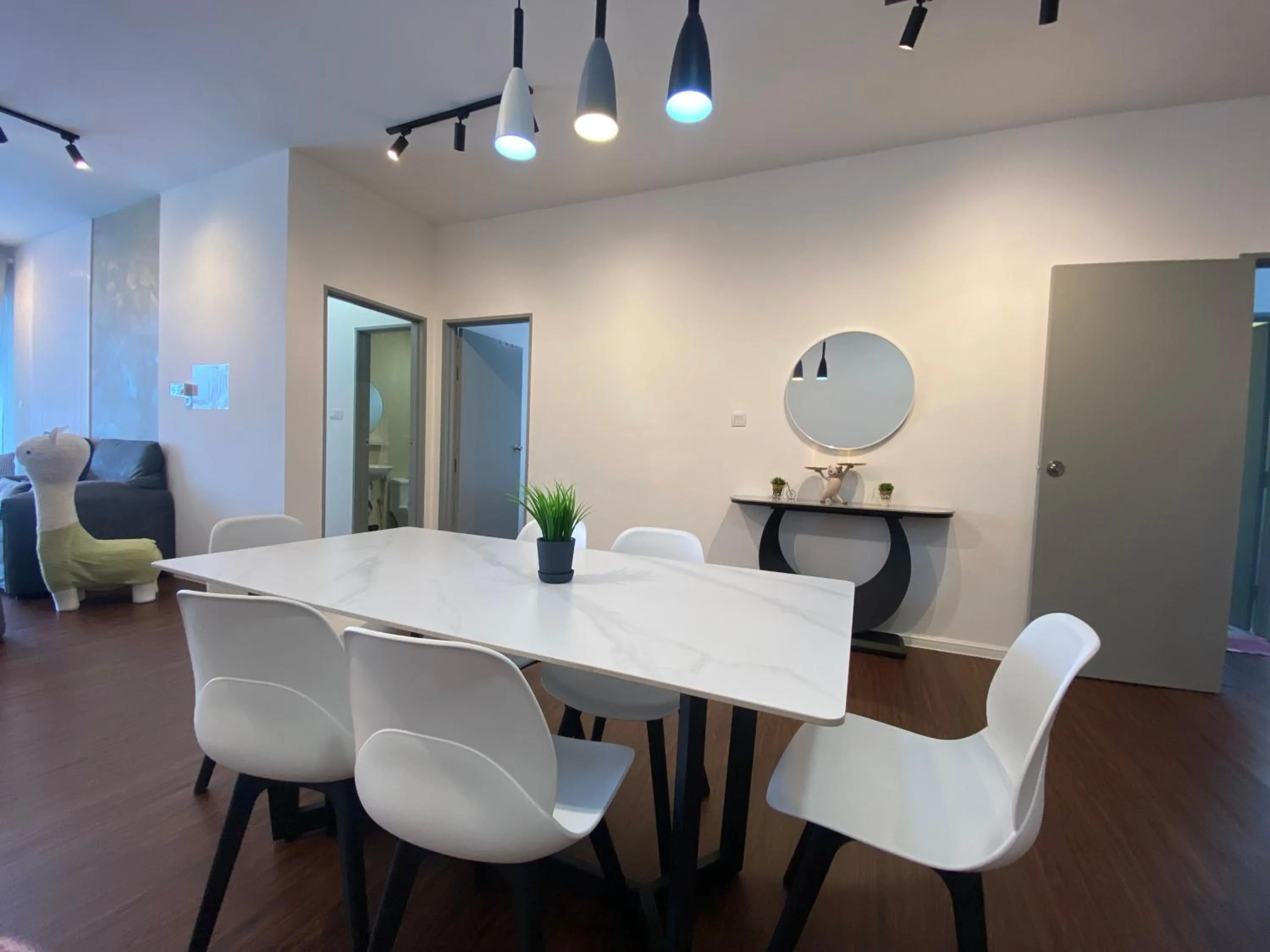 Seating area in PLAY at Palas Horizon @ Kea Farm