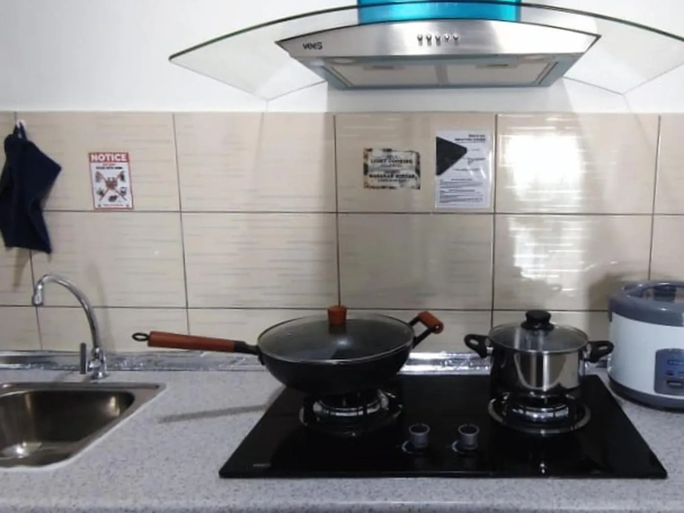 Kitchen or kitchenette in PLAY at Palas Horizon @ Kea Farm