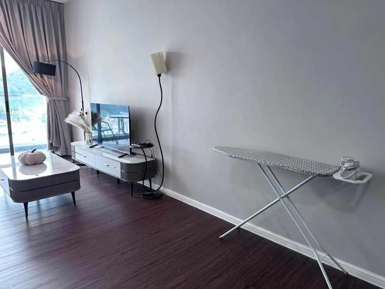 TV and multimedia in PLAY at Palas Horizon @ Kea Farm