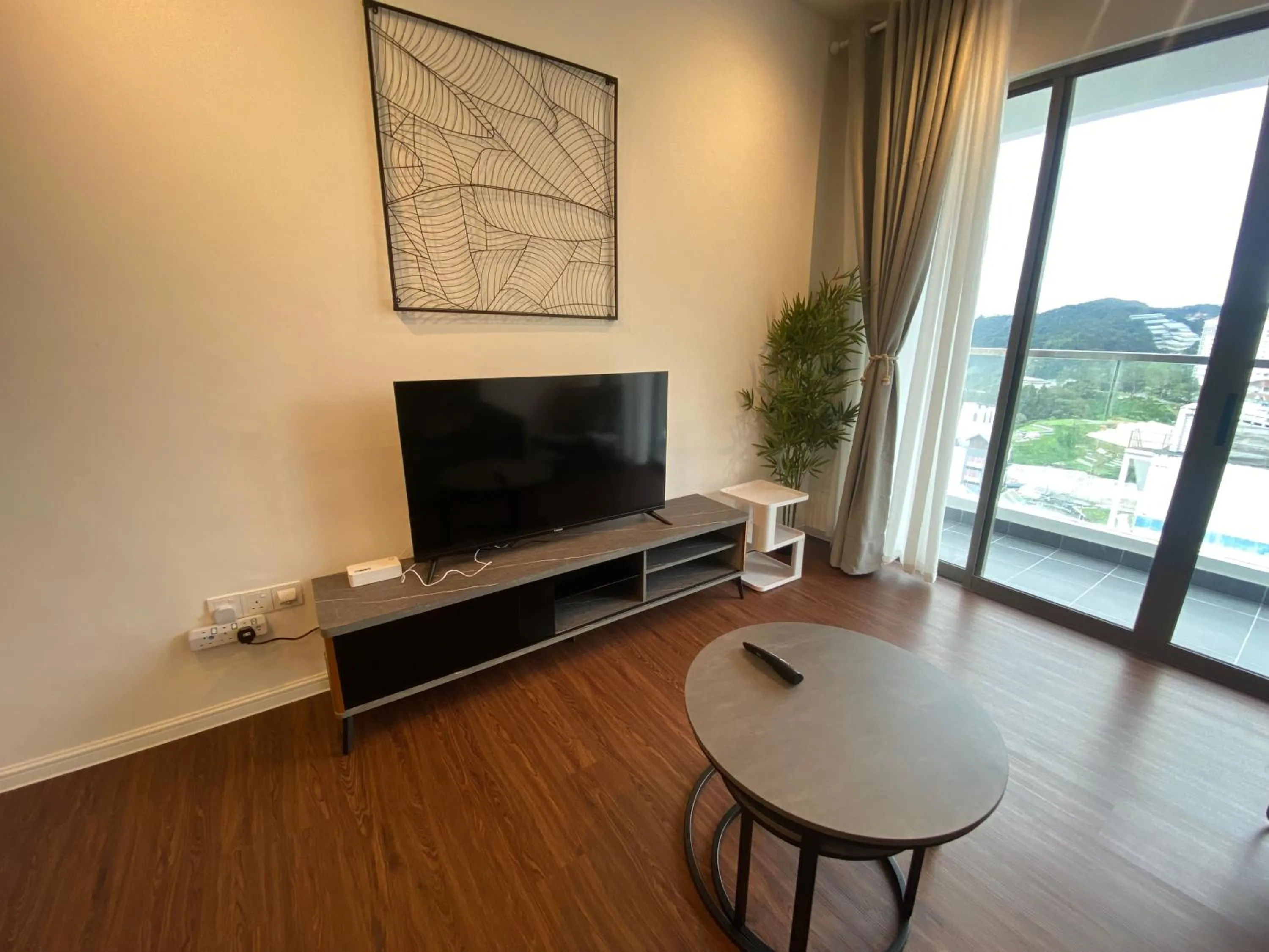 TV and multimedia in PLAY at Palas Horizon @ Kea Farm