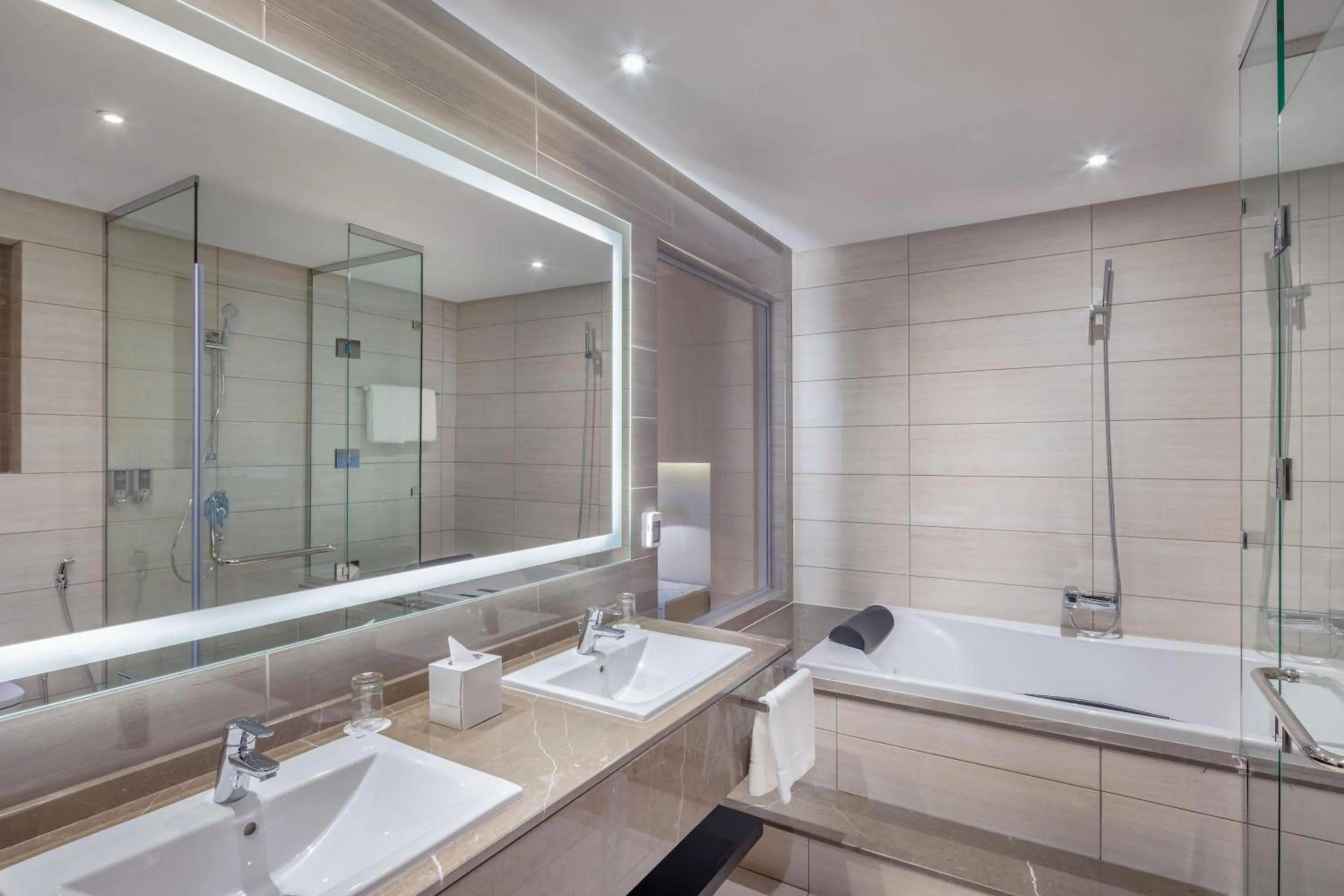 Bathroom in Four Points by Sheraton Jeddah Corniche