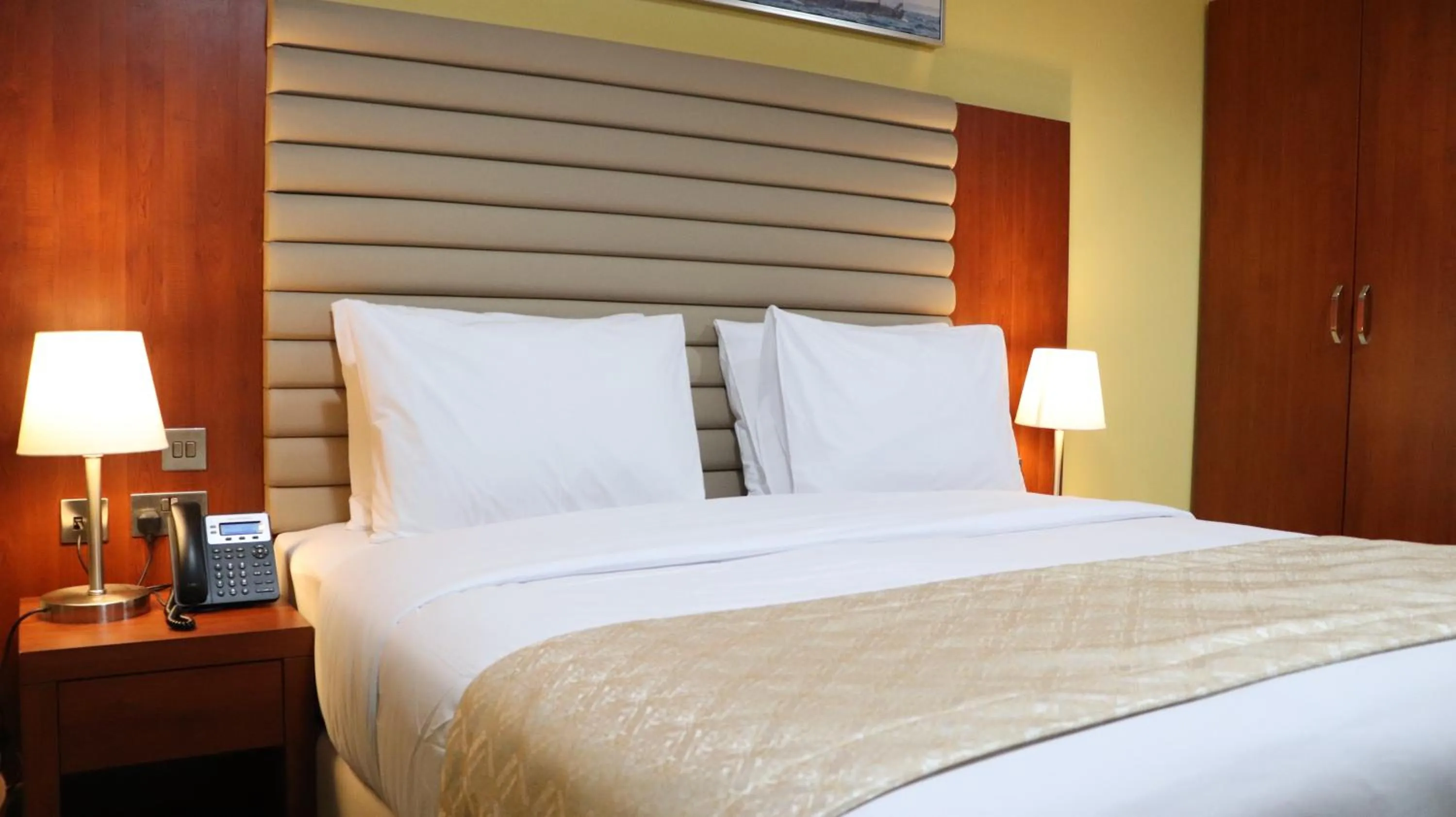Bedroom, Bed in Al Riyadh Hotel Apartments