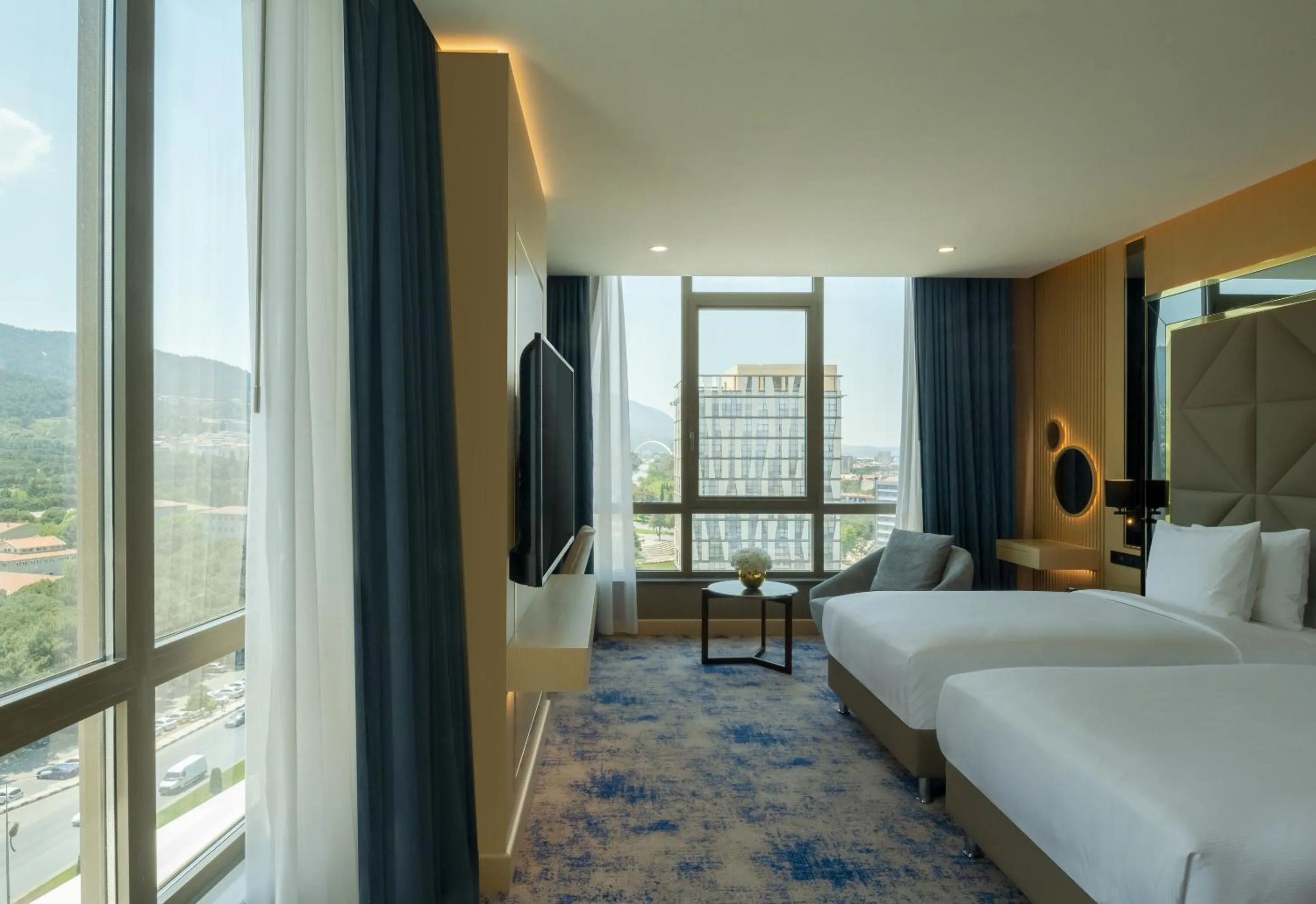 TV and multimedia, Bed in DoubleTree by Hilton Manisa